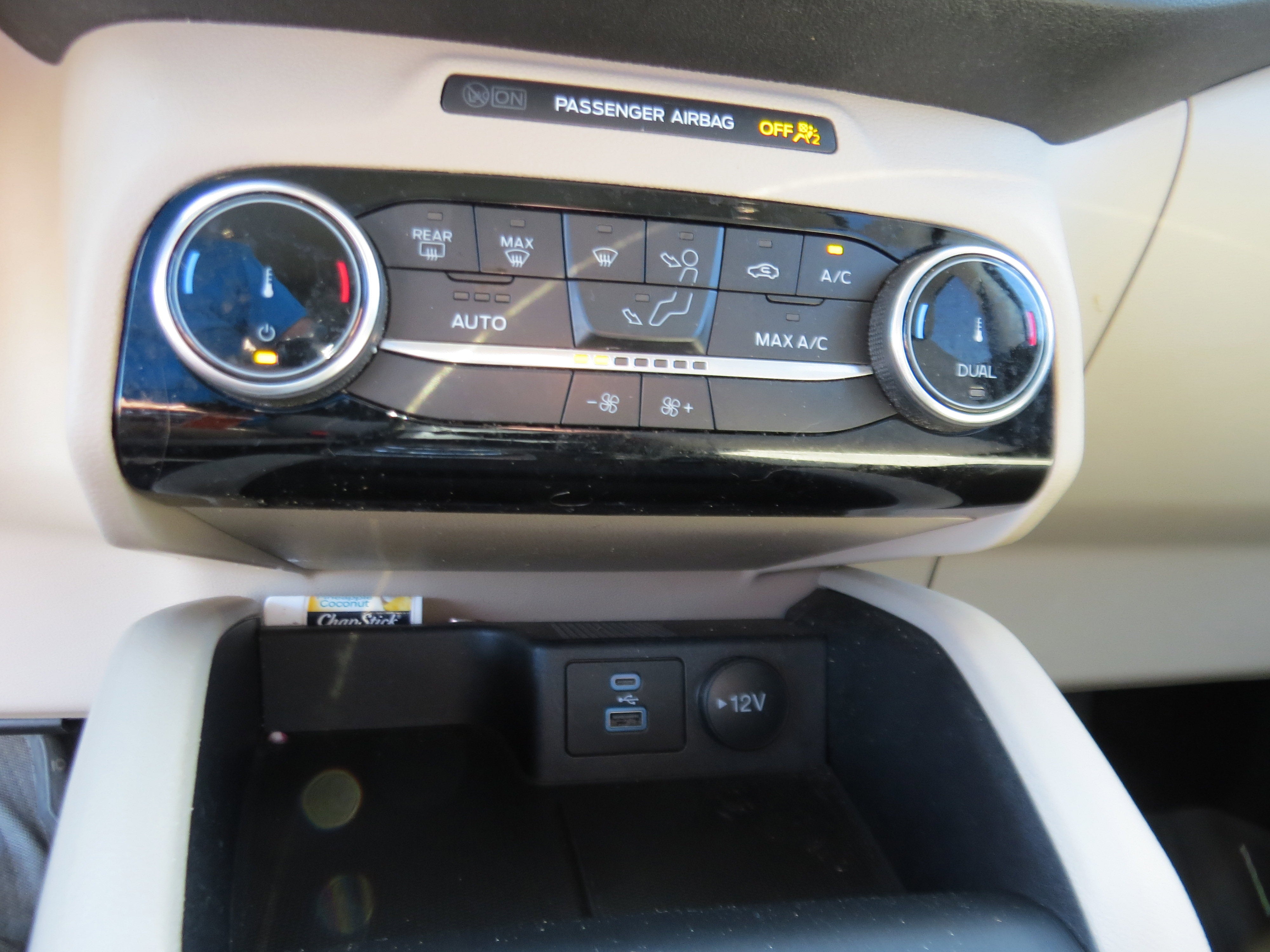 2022 Ford Escape SE Hybrid