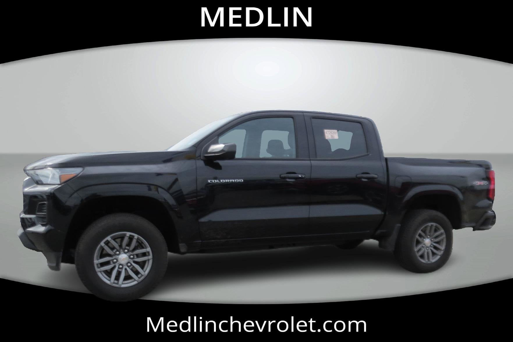 2025 Chevrolet Colorado WT/LT
