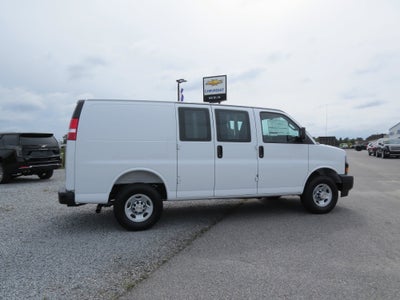 2025 Chevrolet Express Cargo WT