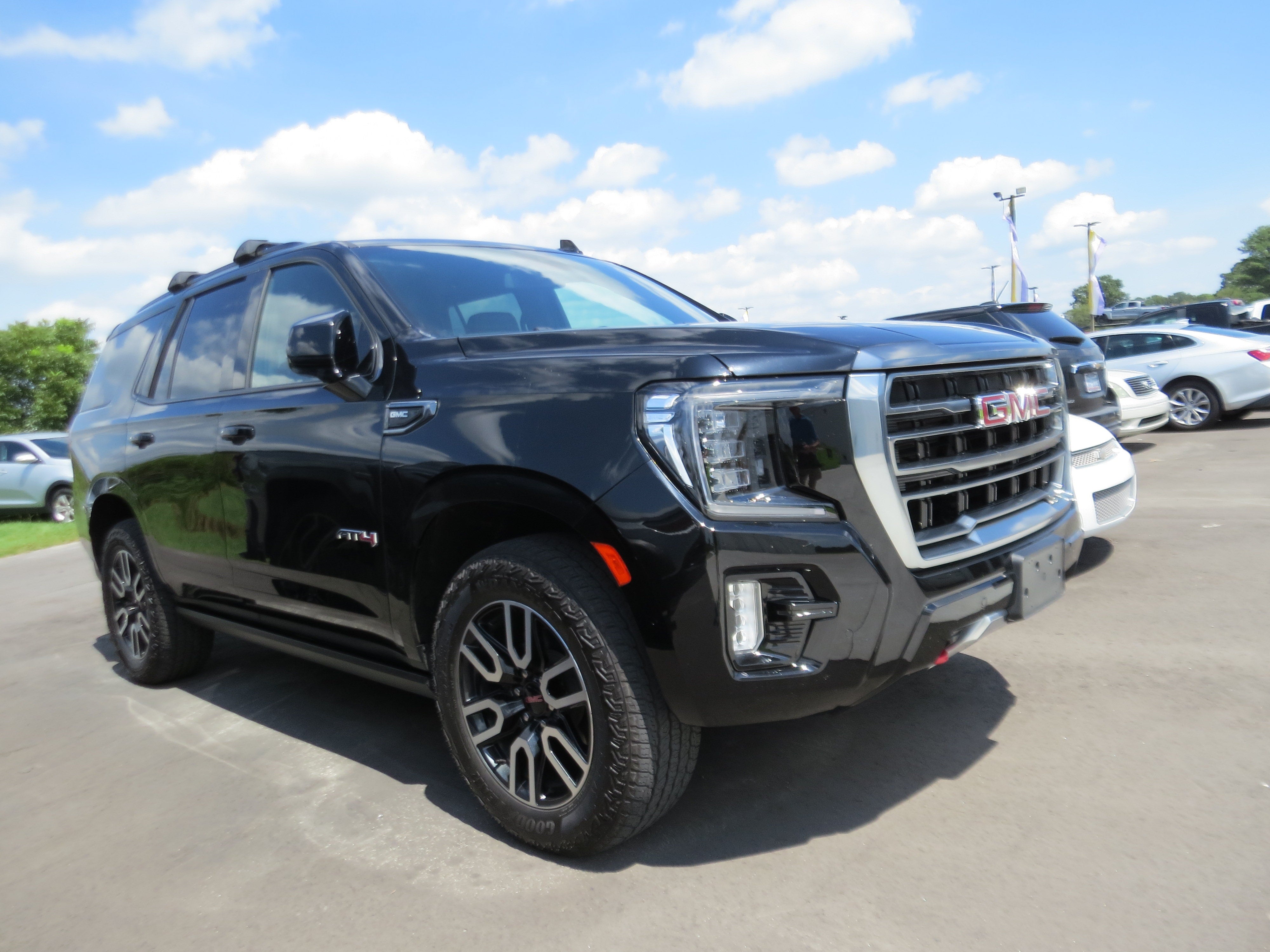 2023 GMC Yukon AT4