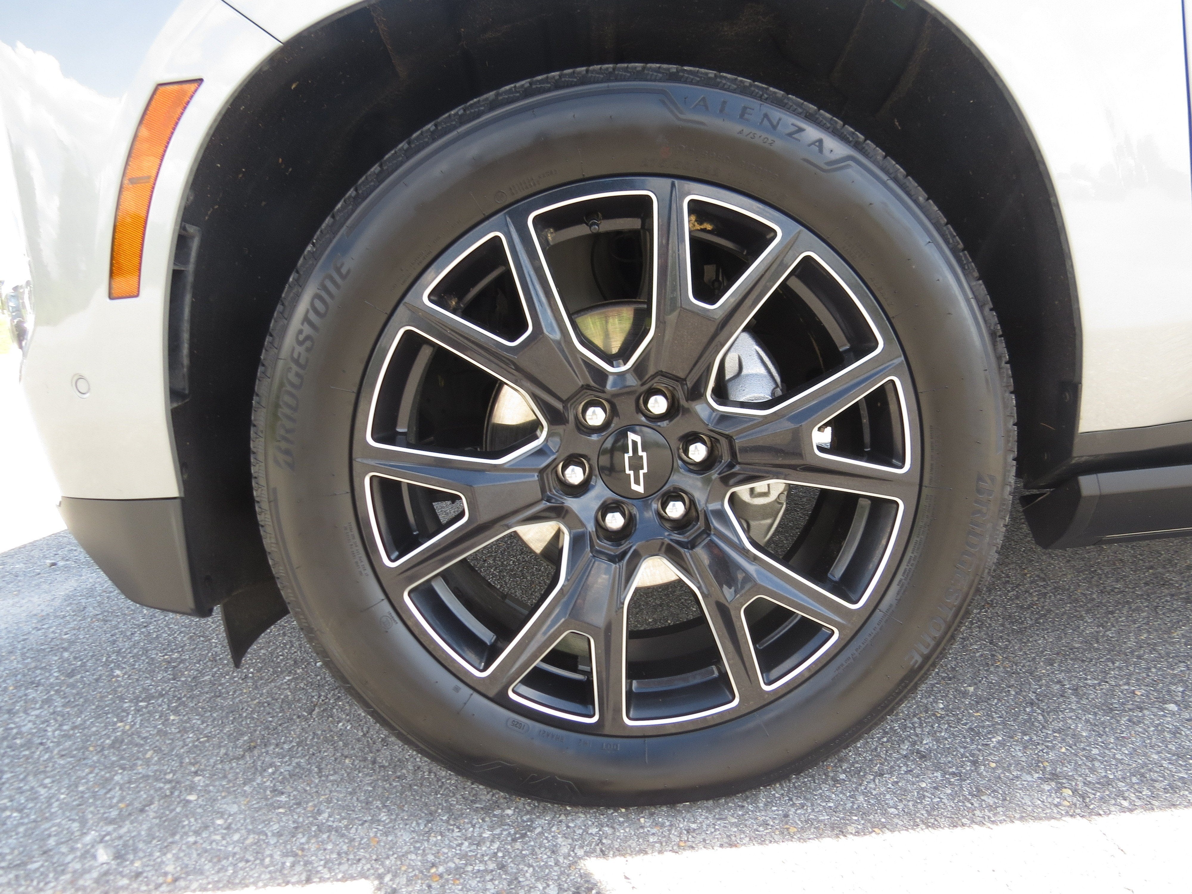 2025 Chevrolet Suburban High Country