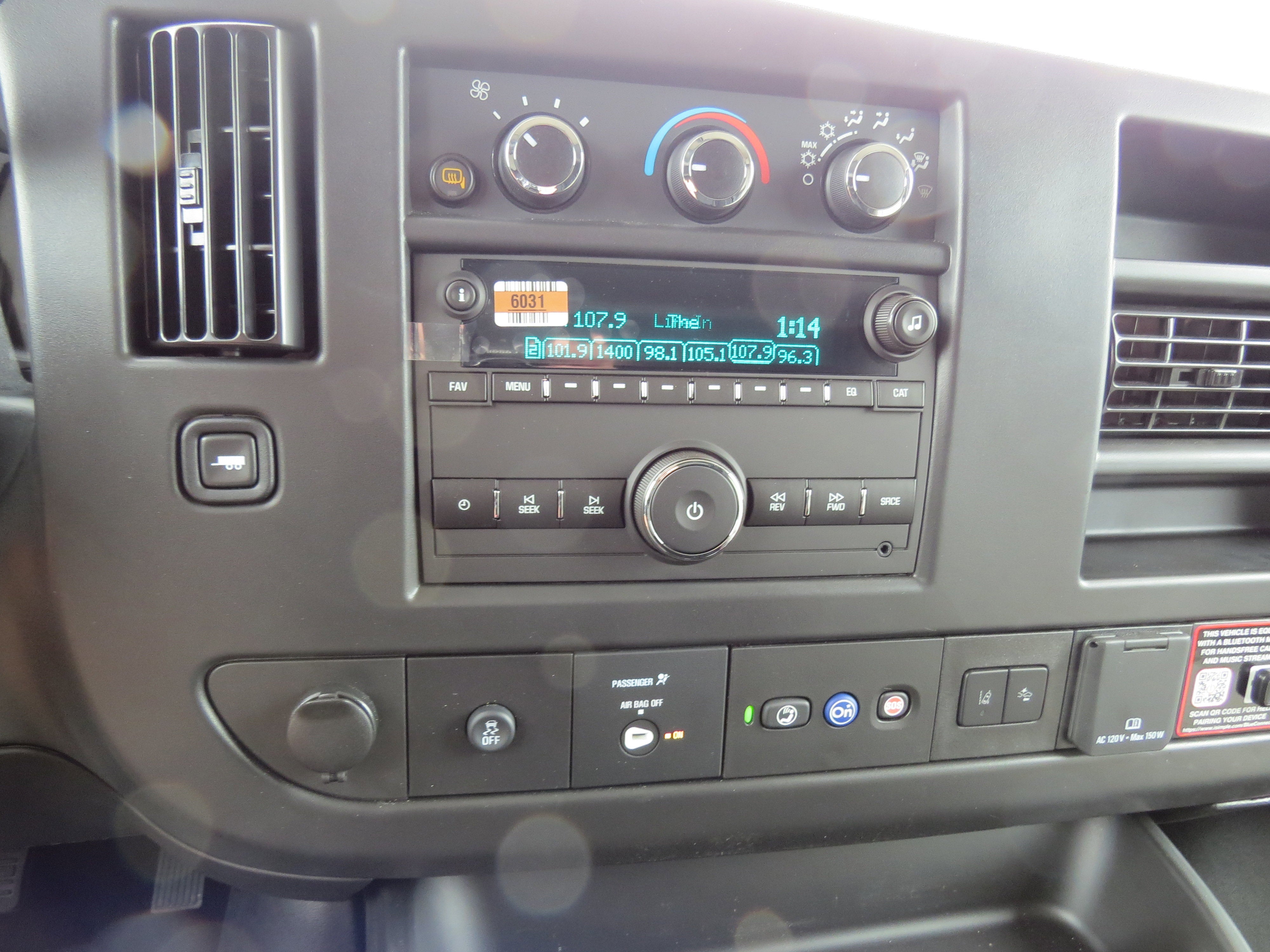 2025 GMC Savana Cargo Work Van