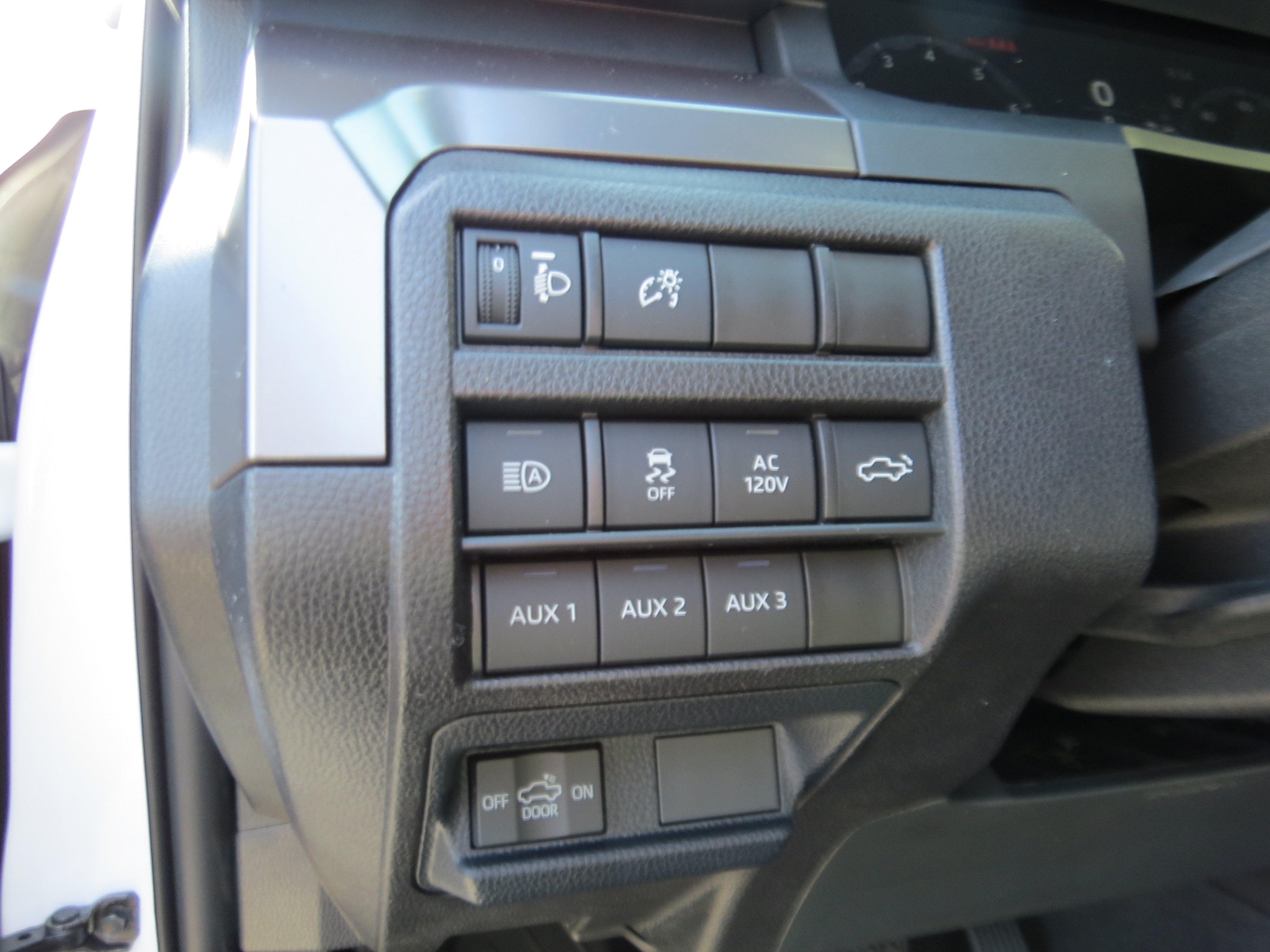 2025 Toyota Tacoma 4WD SR