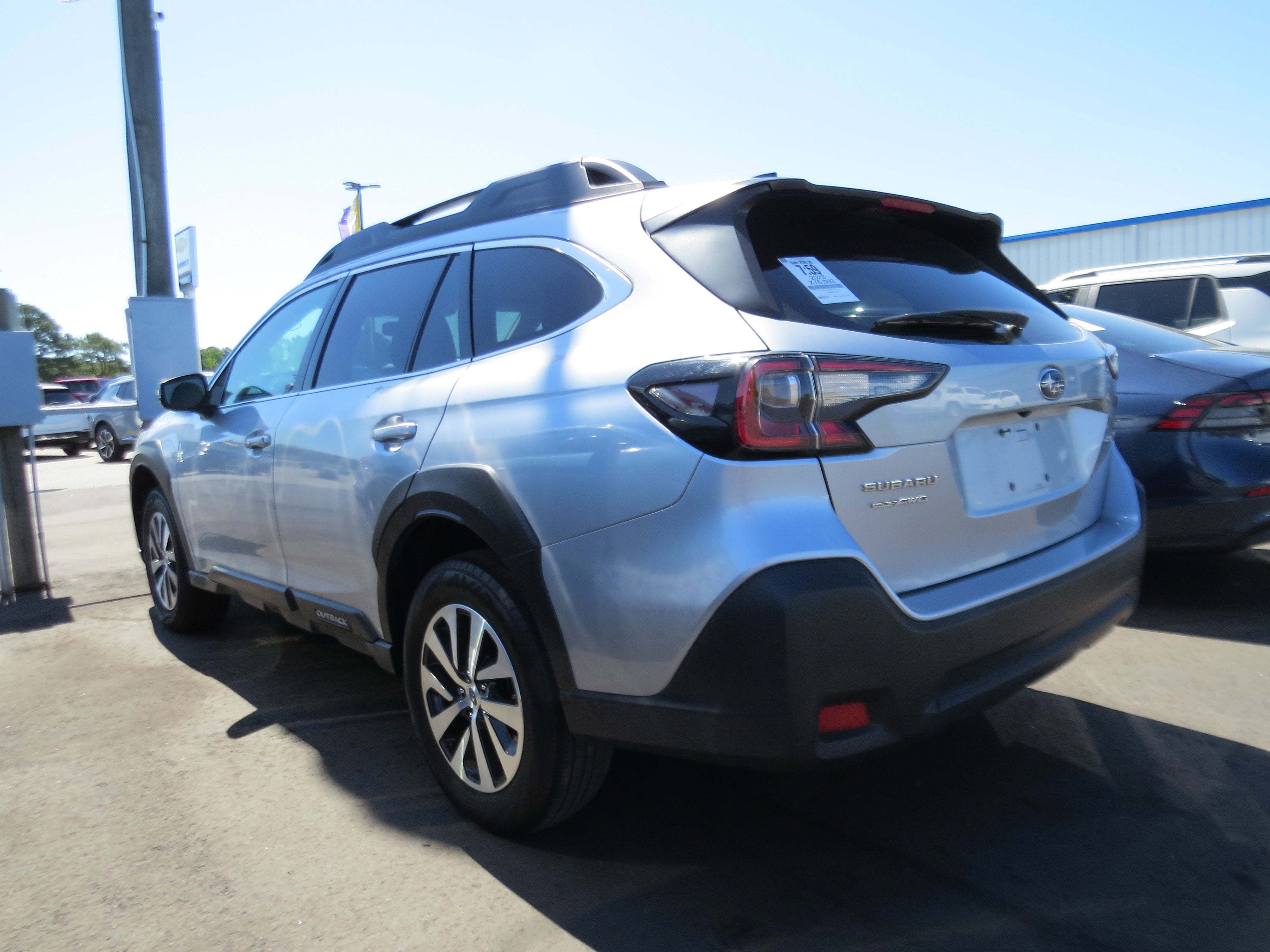 2023 Subaru Outback Premium