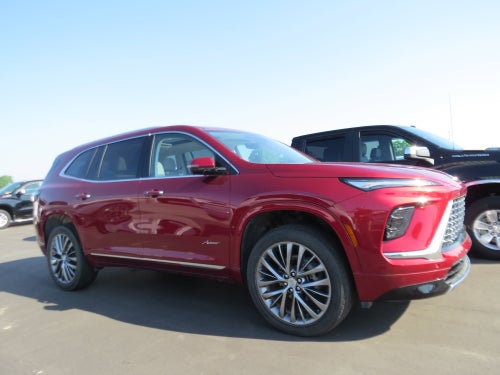 2025 Buick Enclave Avenir