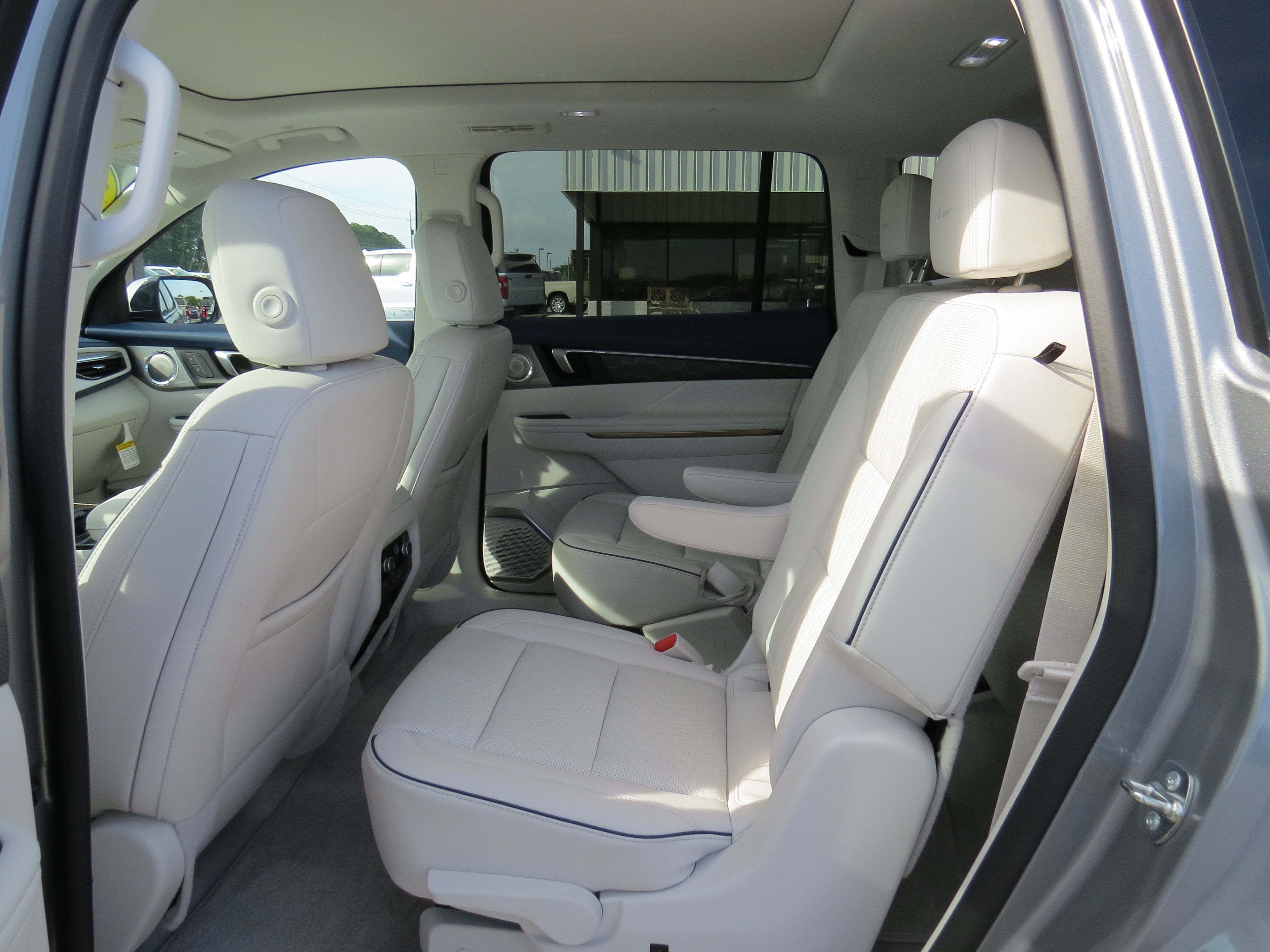 2025 Buick Enclave Avenir