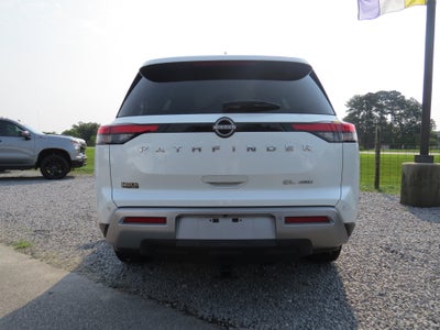 2023 Nissan Pathfinder SL