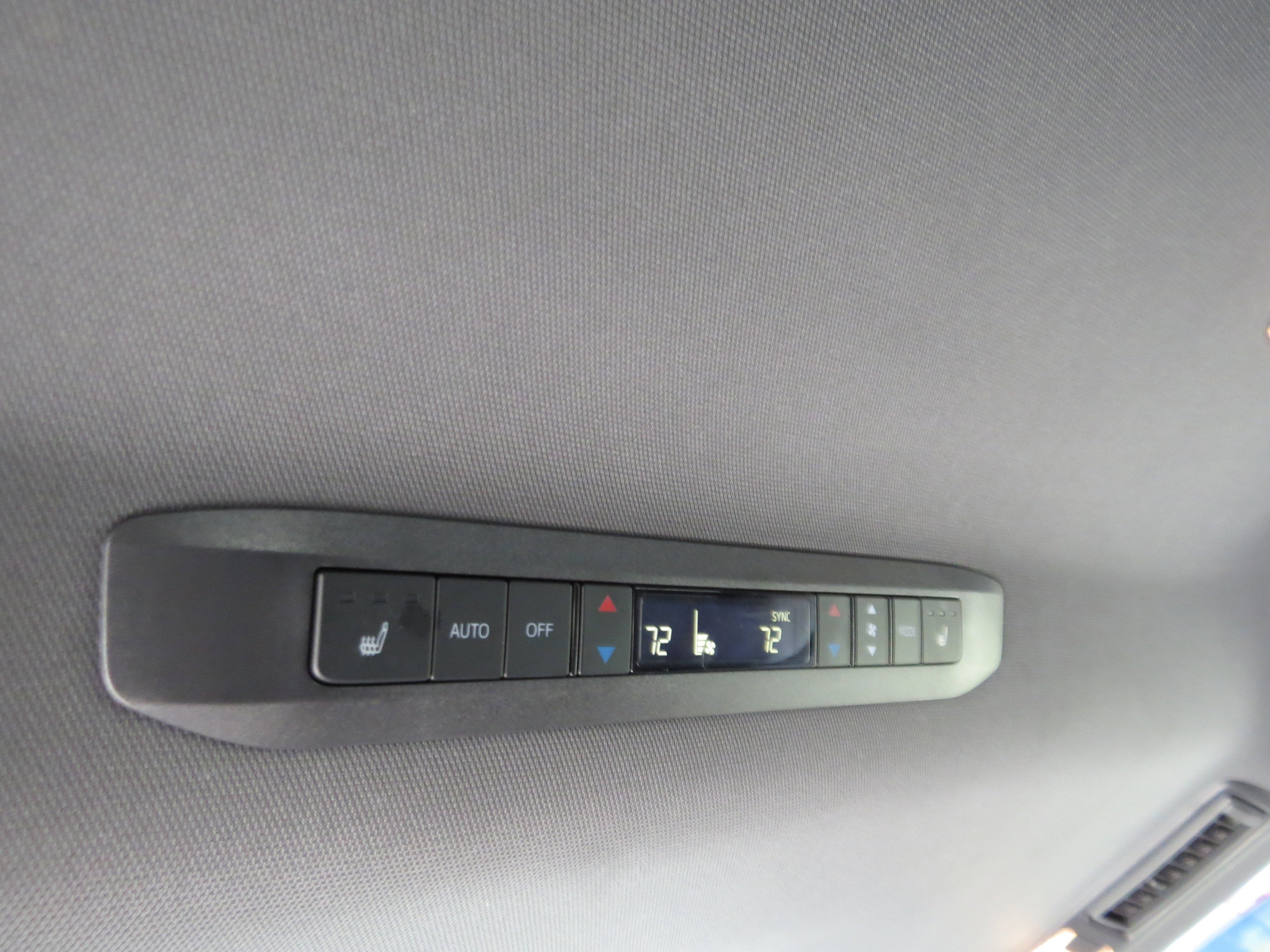 2024 Toyota Sienna Platinum