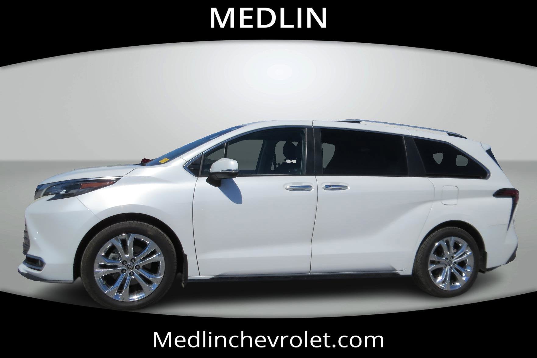 2024 Toyota Sienna Platinum