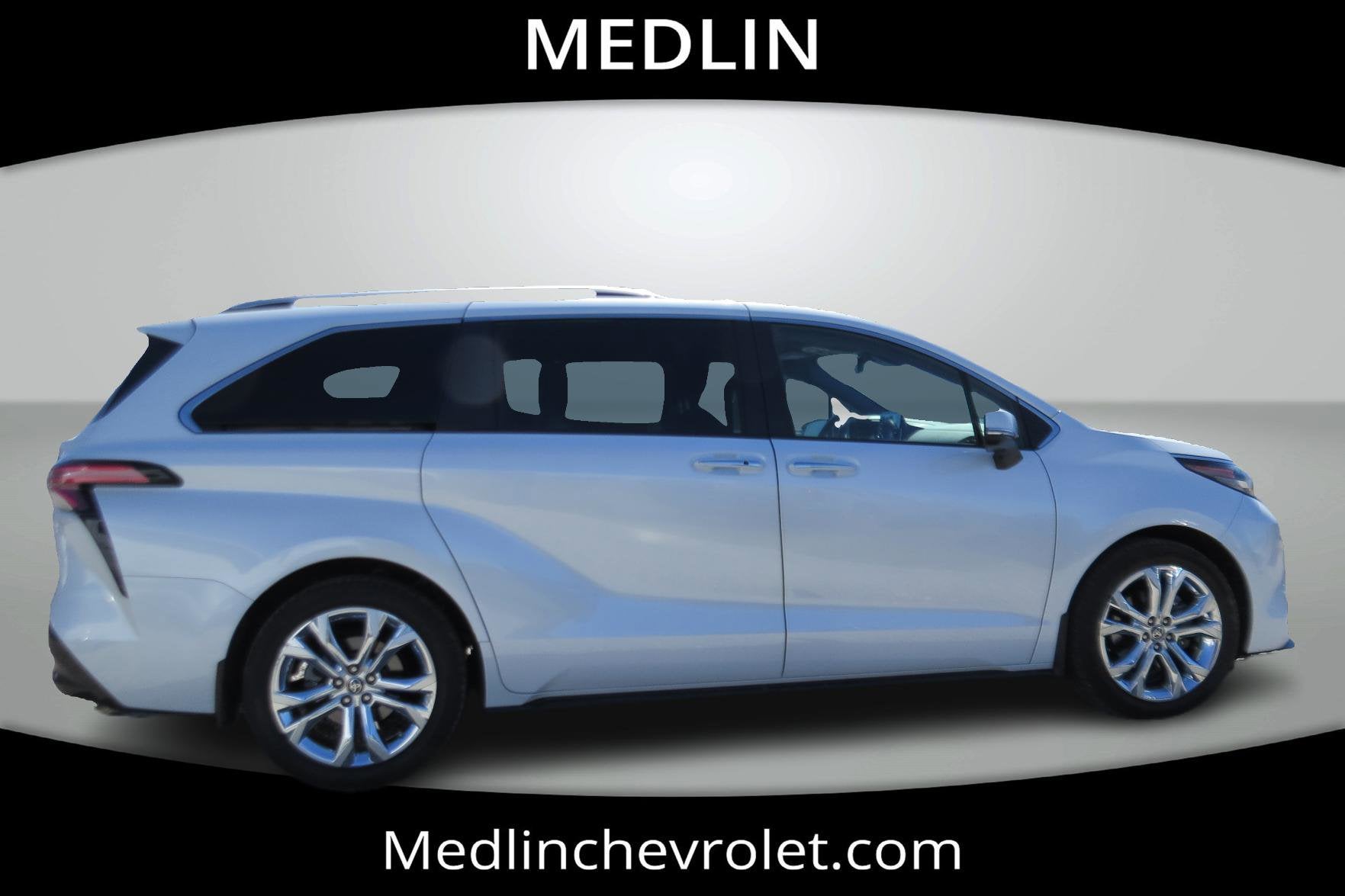 2024 Toyota Sienna Platinum