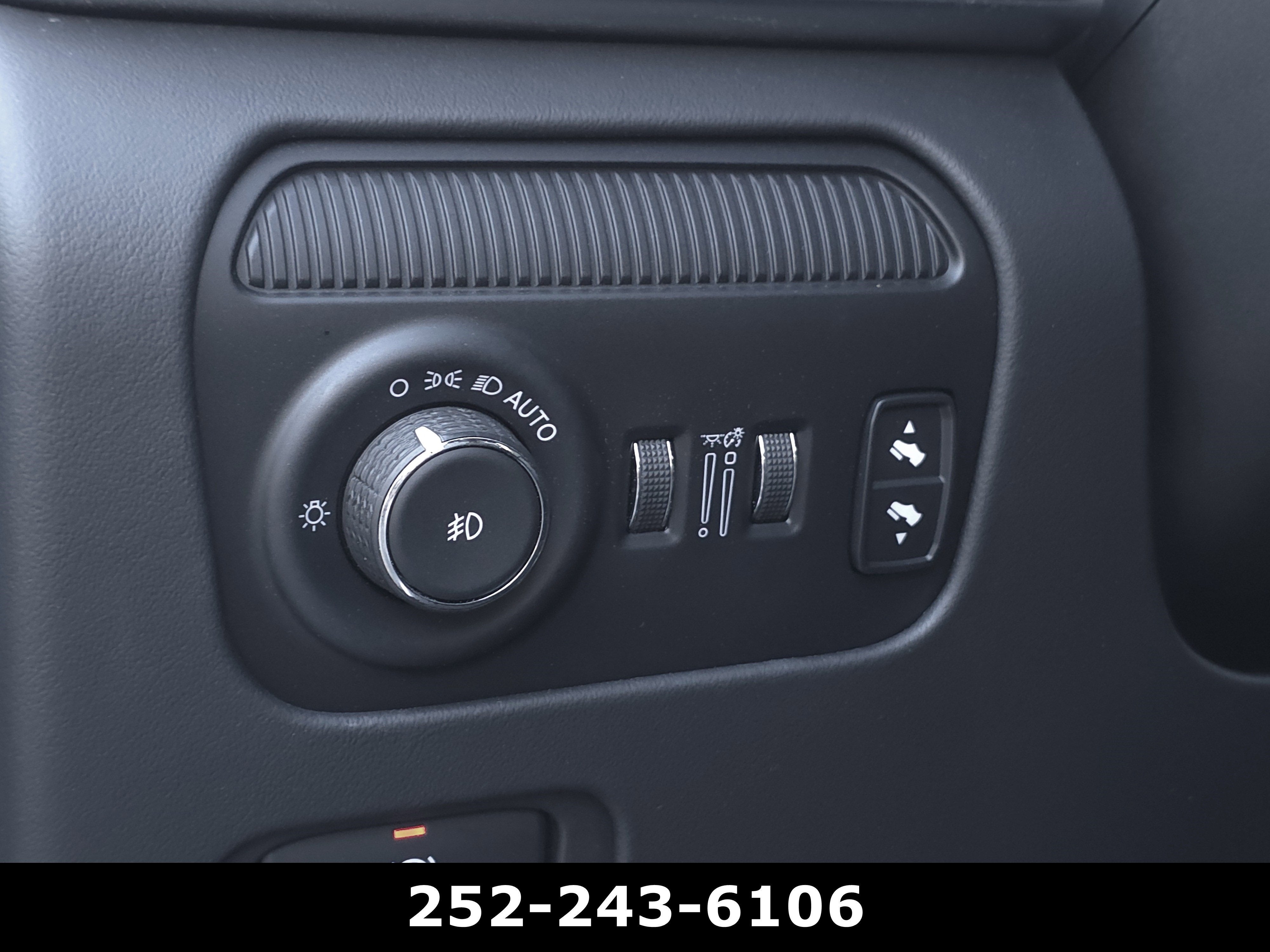 2022 Jeep Grand Wagoneer Series II