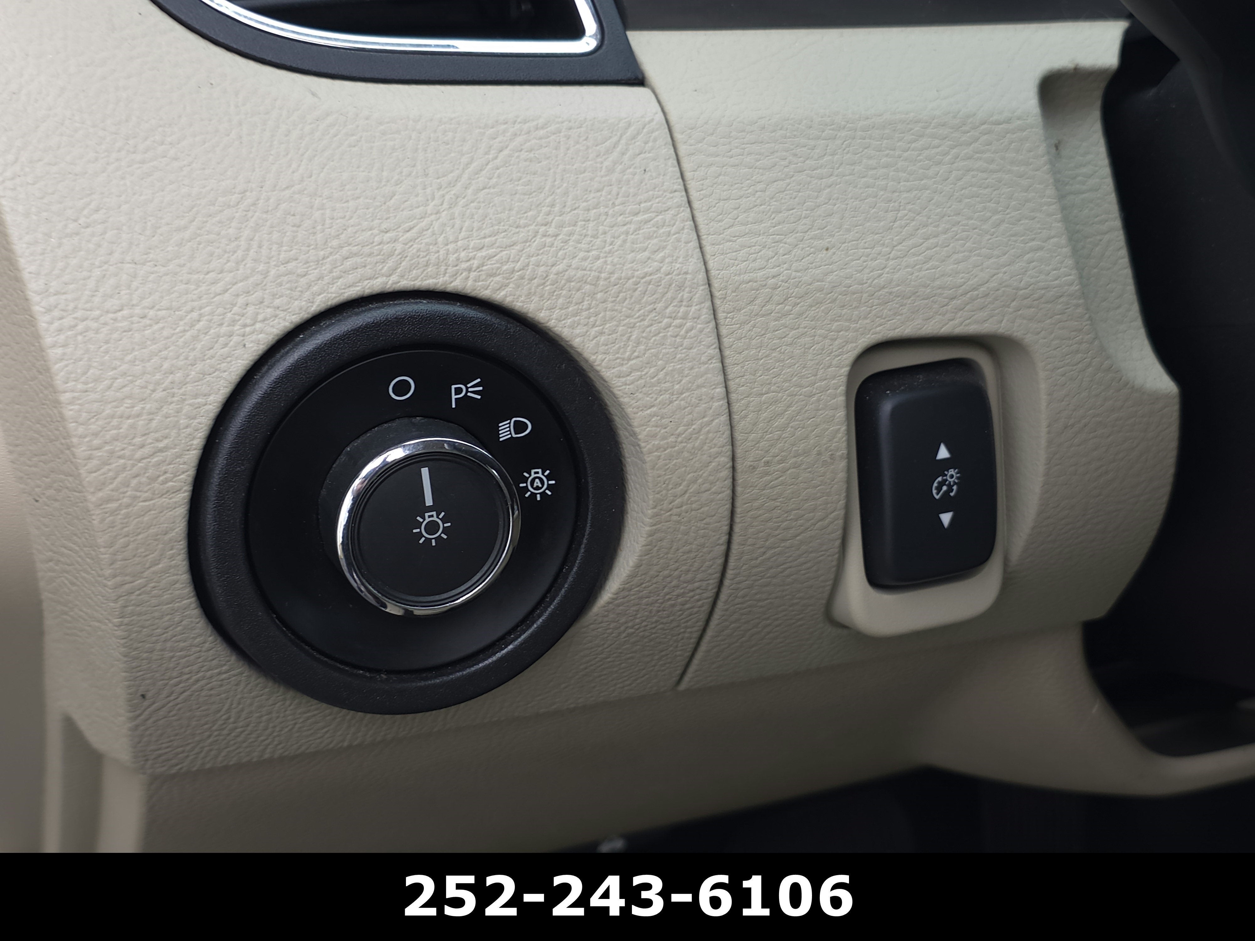 2014 Ford Taurus SEL