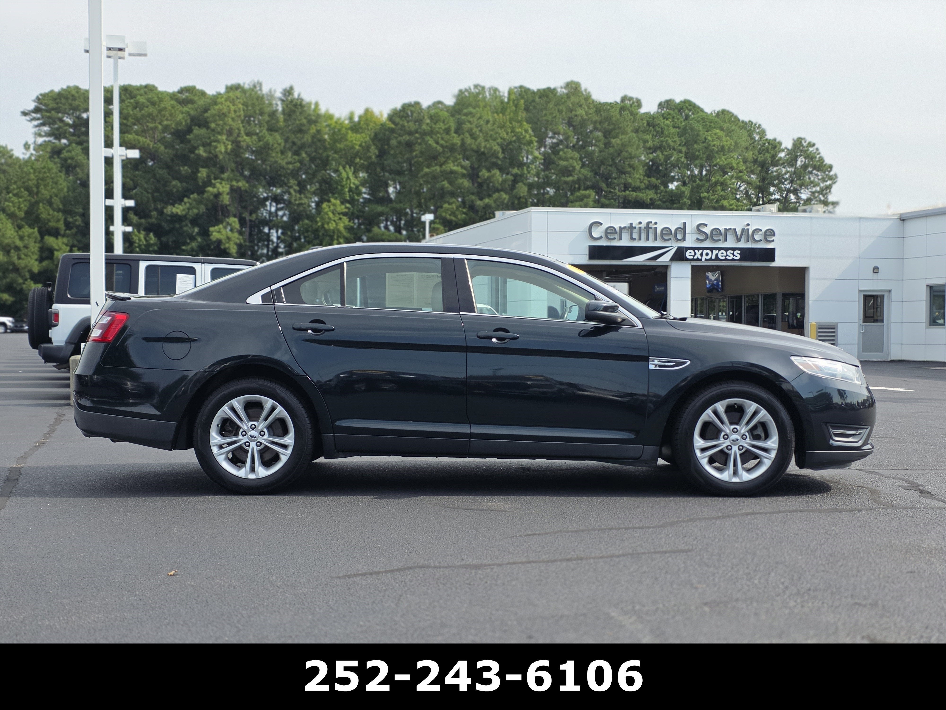 2014 Ford Taurus SEL