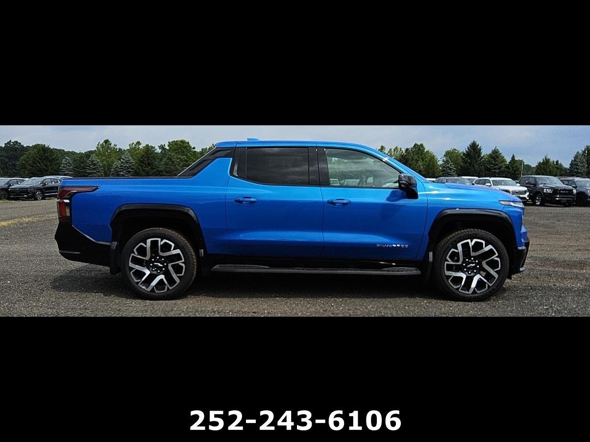 2025 Chevrolet Silverado EV RST - Max Range