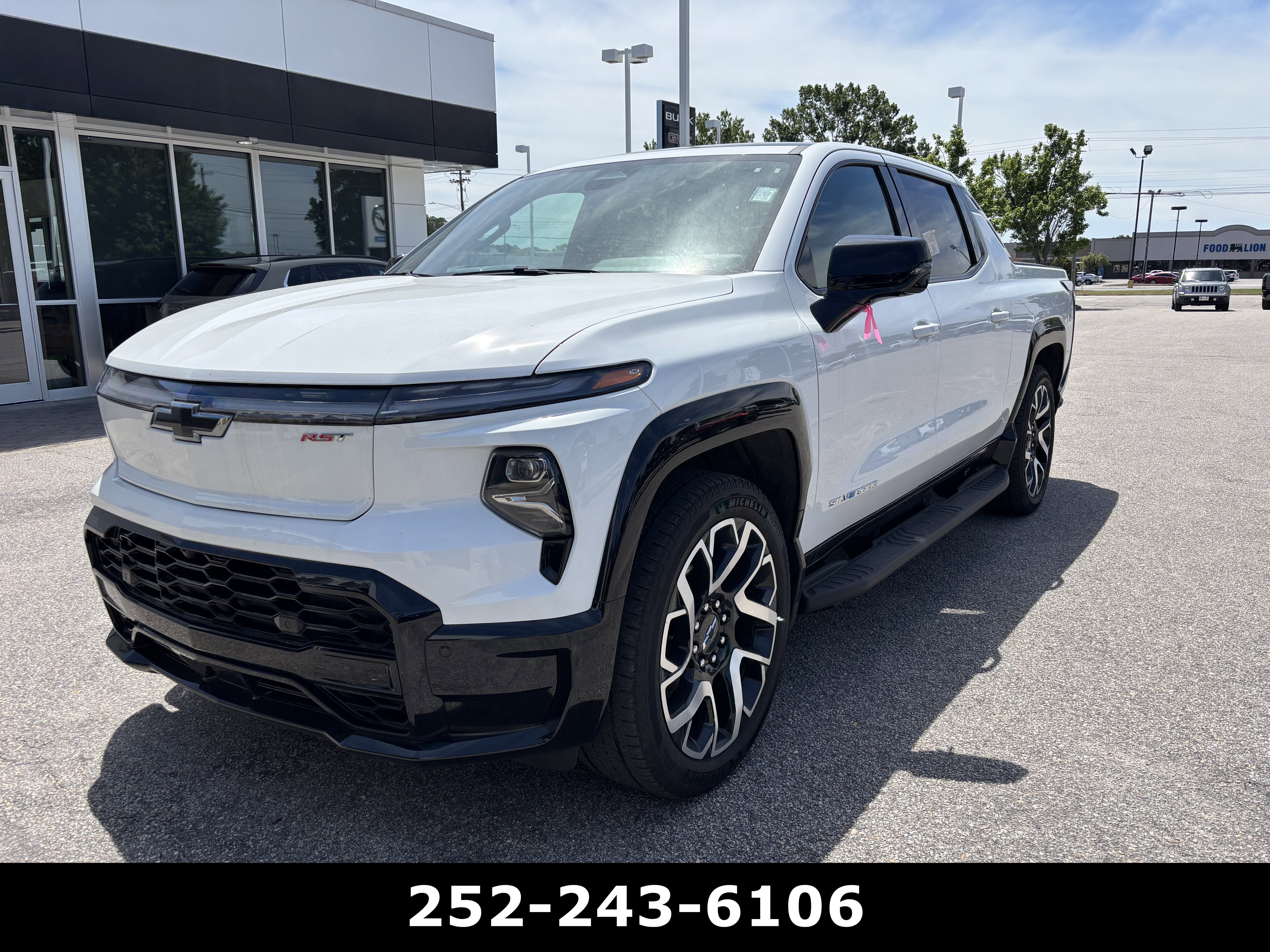 2025 Chevrolet Silverado EV RST - Max Range