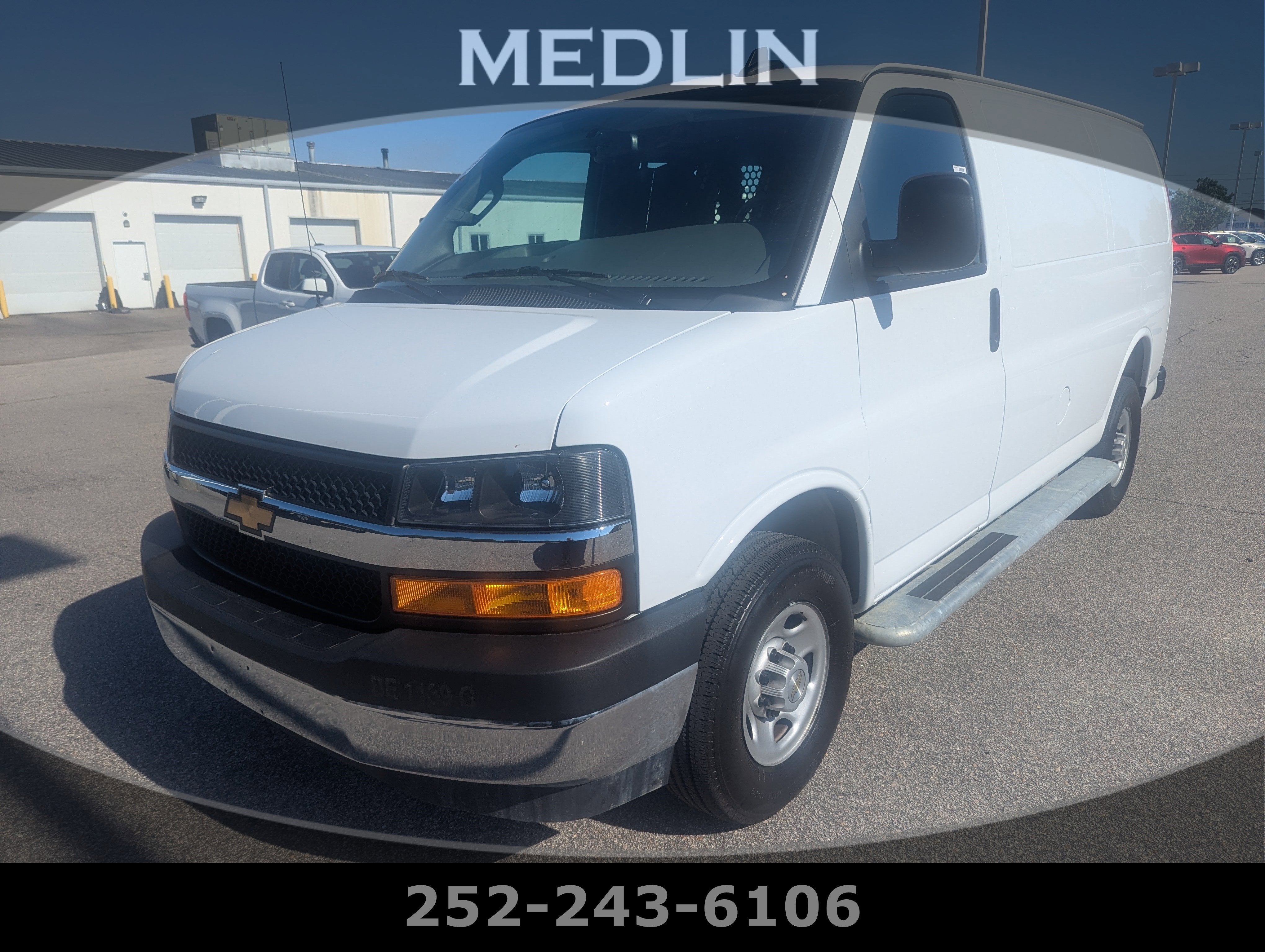 2025 Chevrolet Express's photo