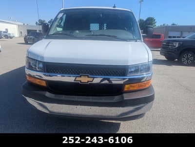 2025 Chevrolet Express Cargo WT