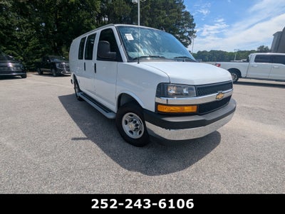 2025 Chevrolet Express Cargo WT