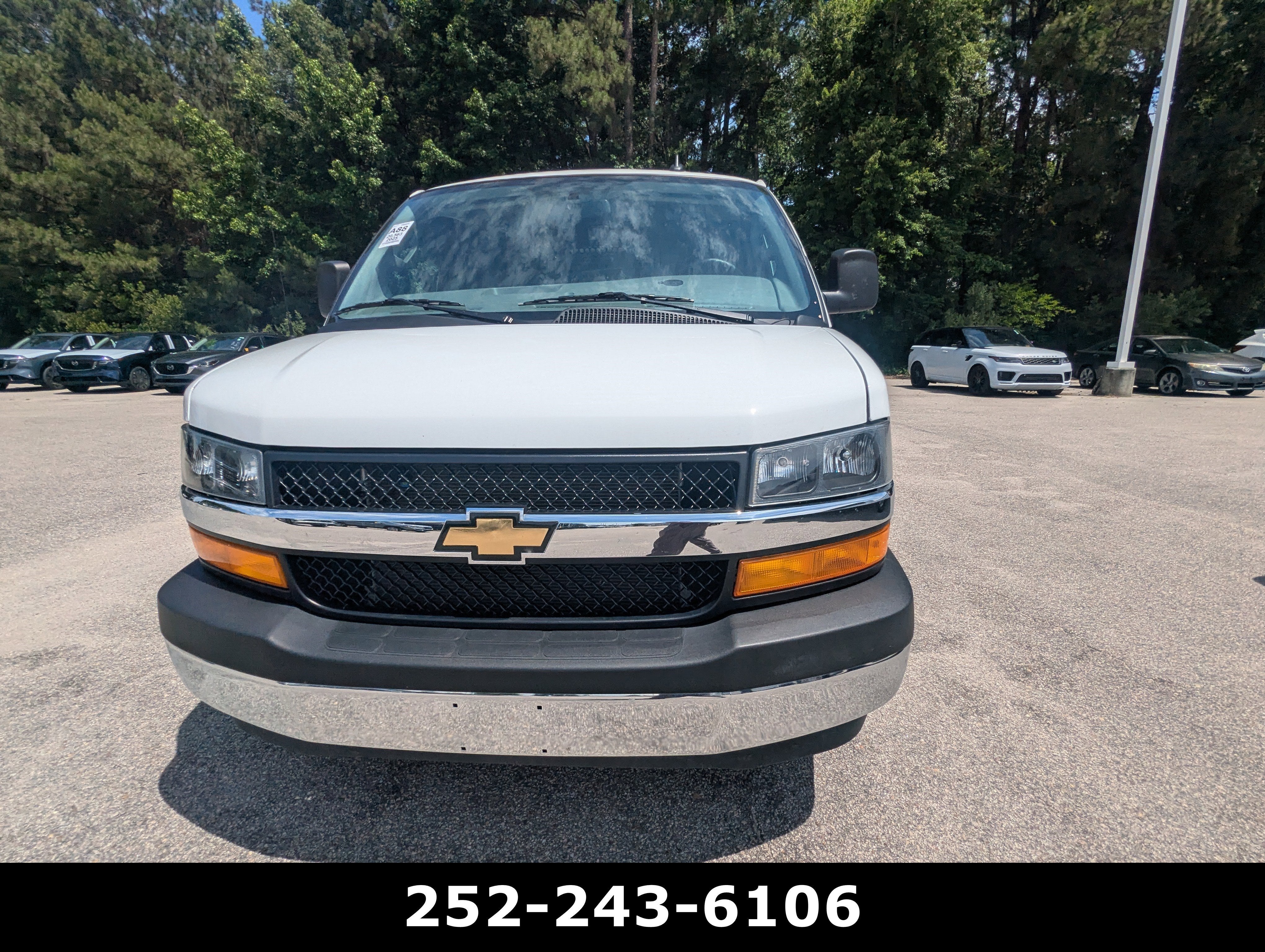 2025 Chevrolet Express Cargo WT