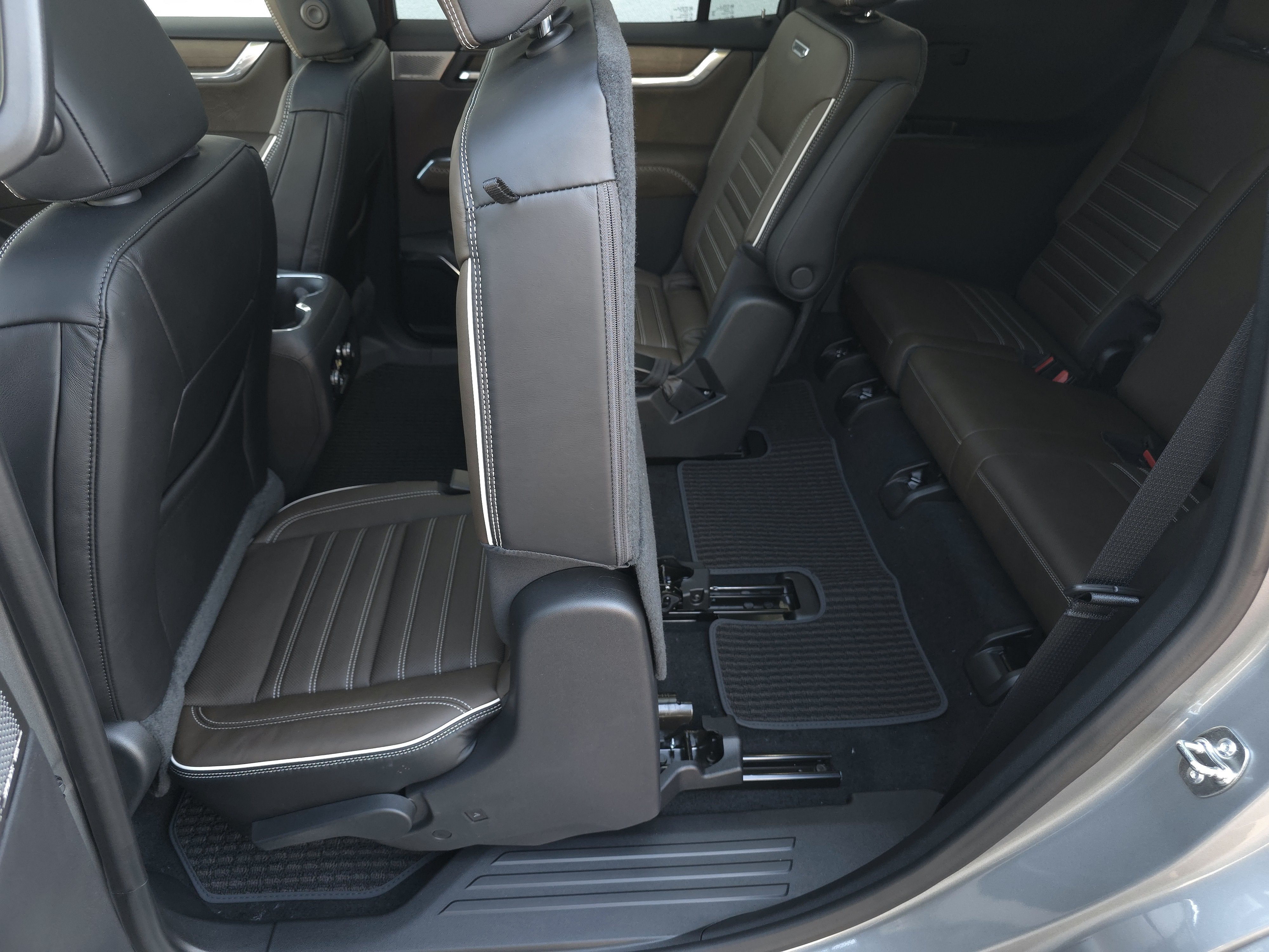 2027 GMC Acadia Denali Ultimate