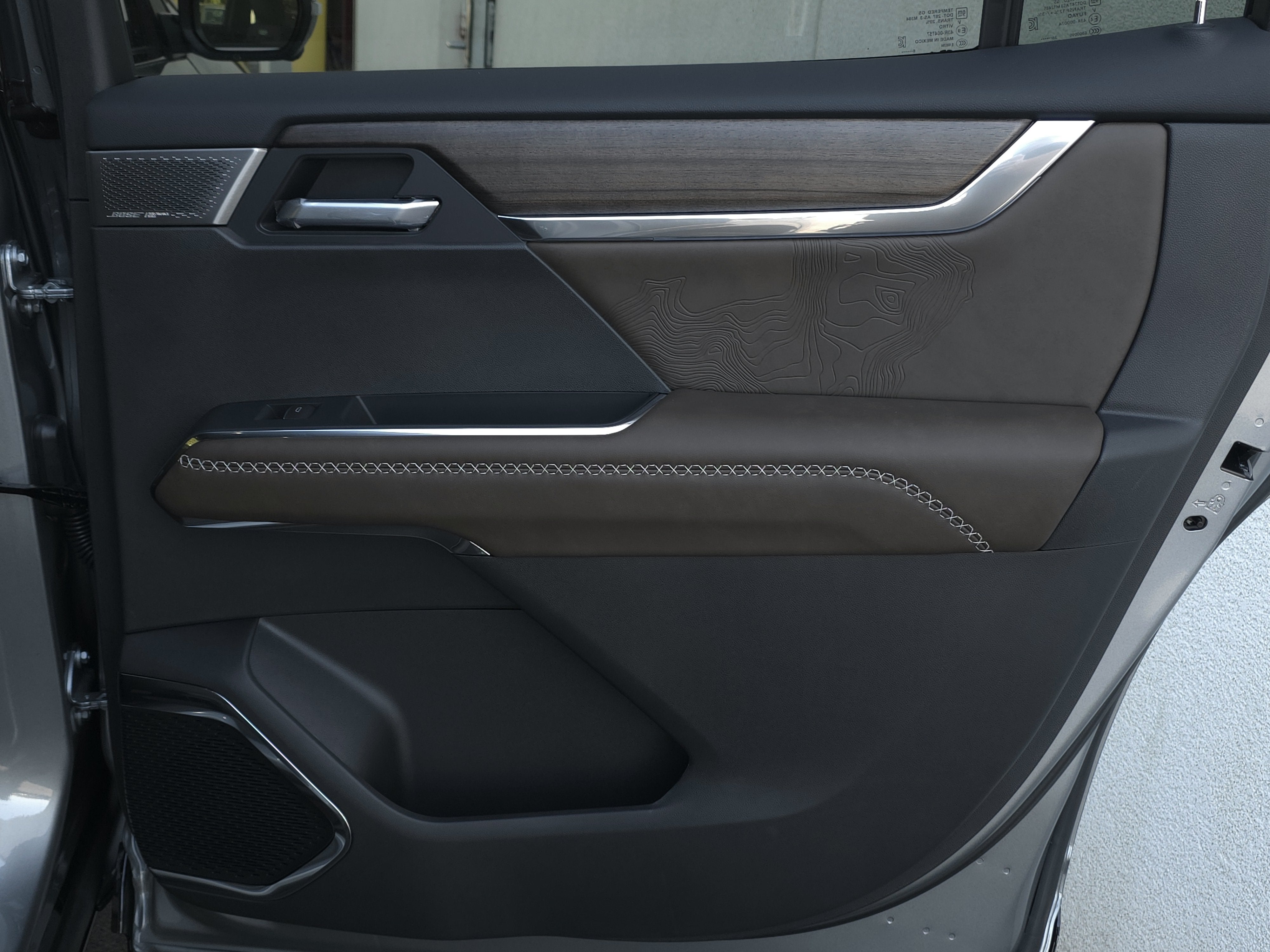 2027 GMC Acadia Denali Ultimate