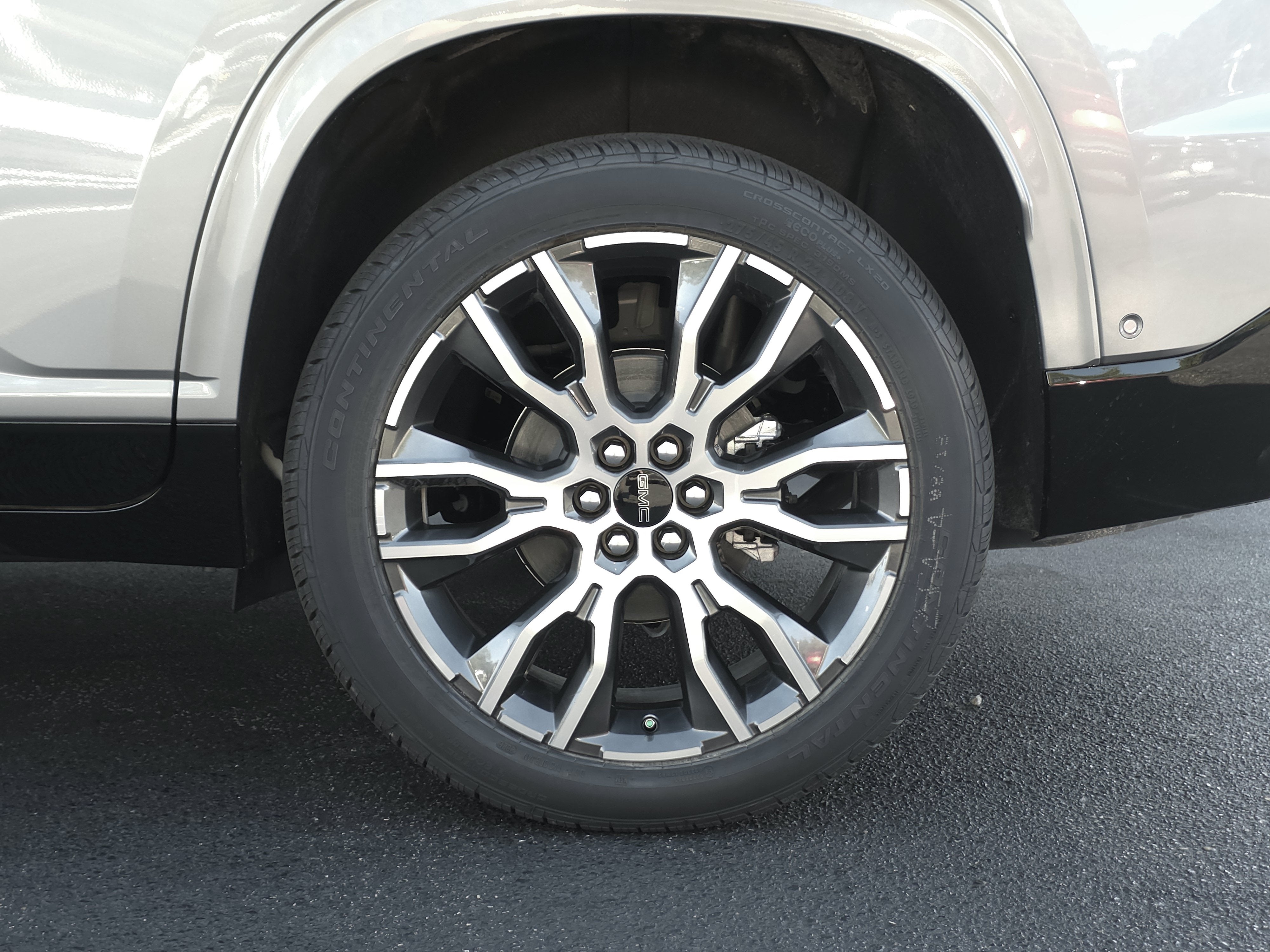2027 GMC Acadia Denali Ultimate