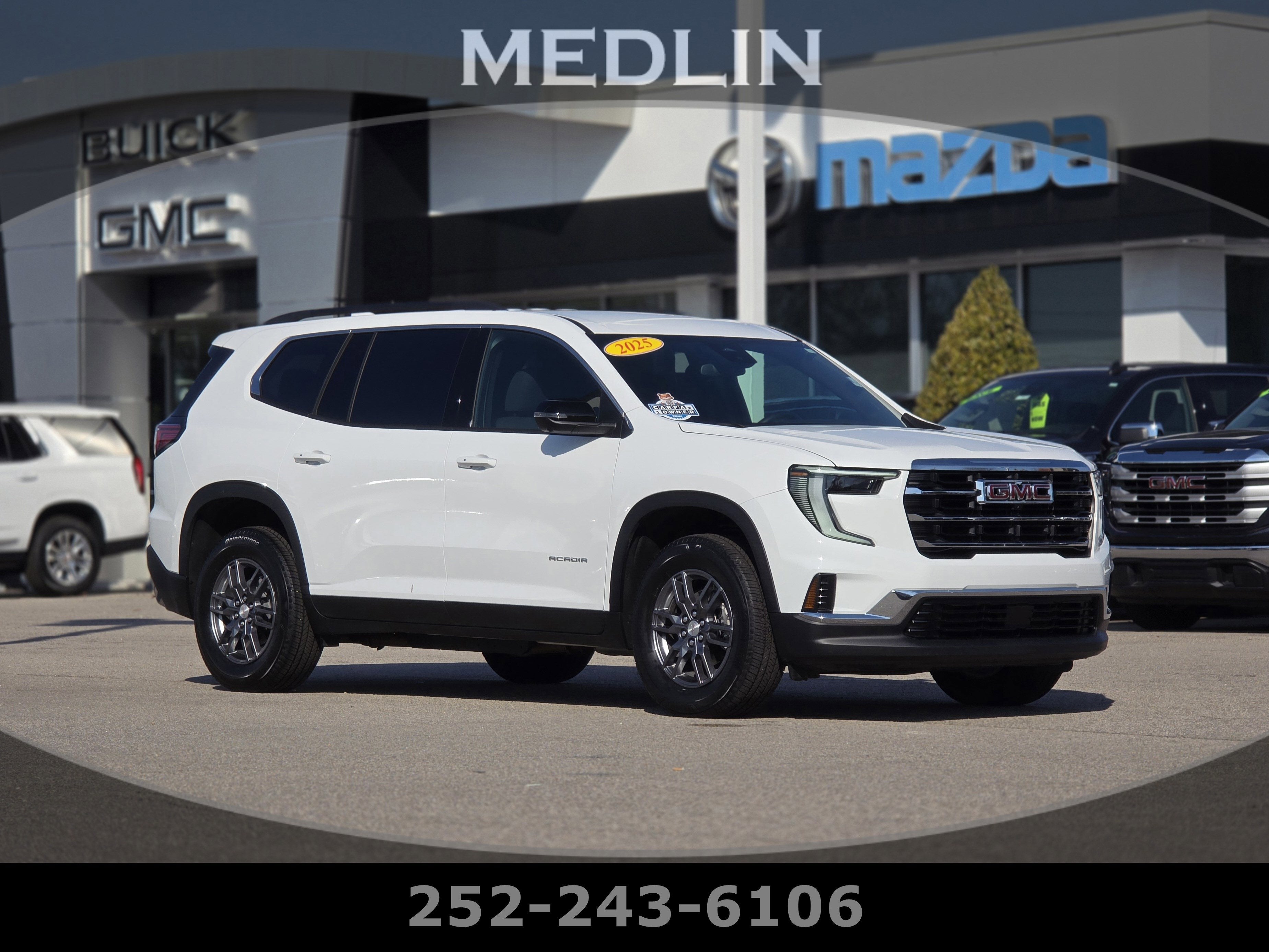 2025 GMC Acadia Elevation