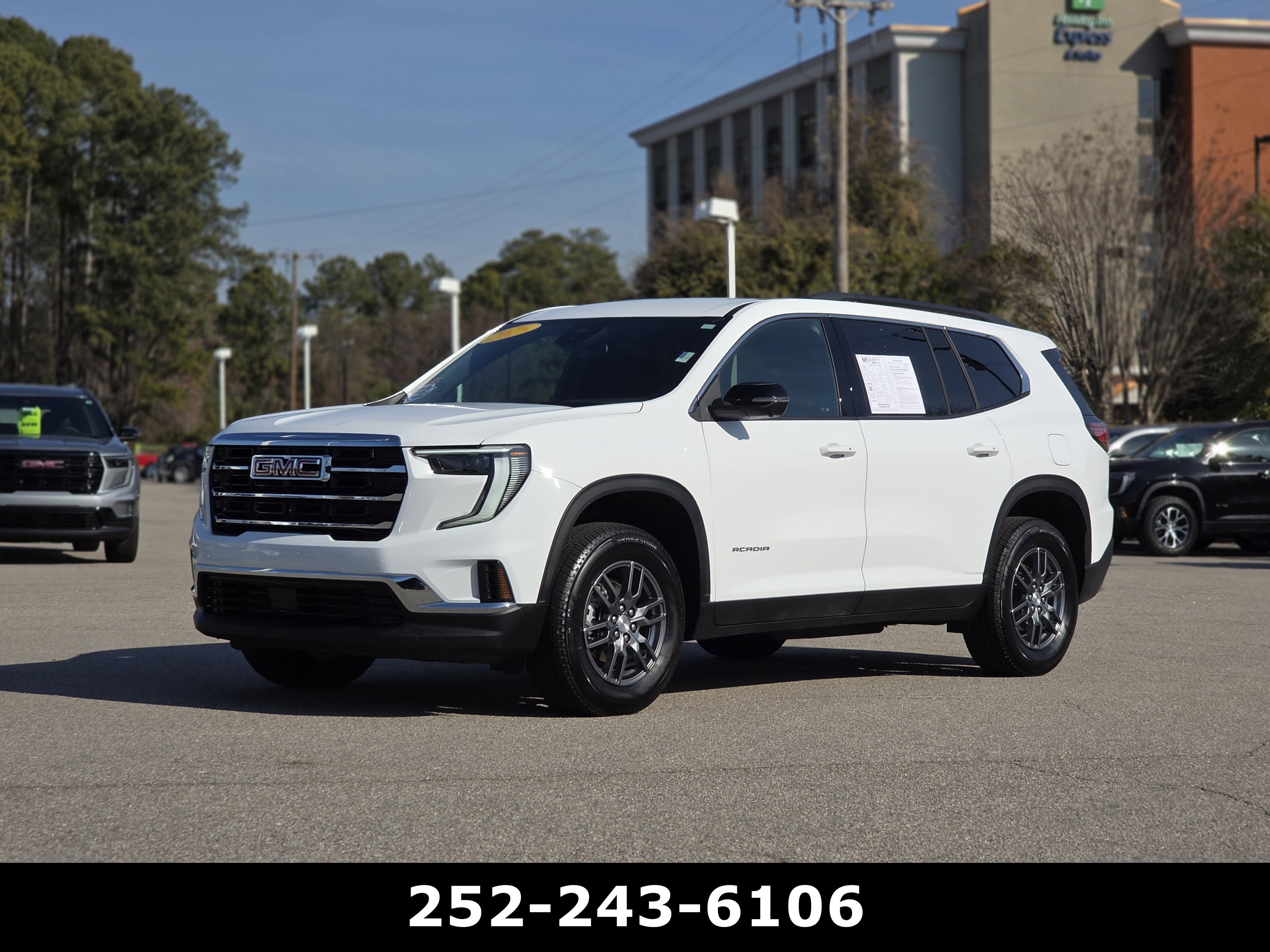 2025 GMC Acadia Elevation