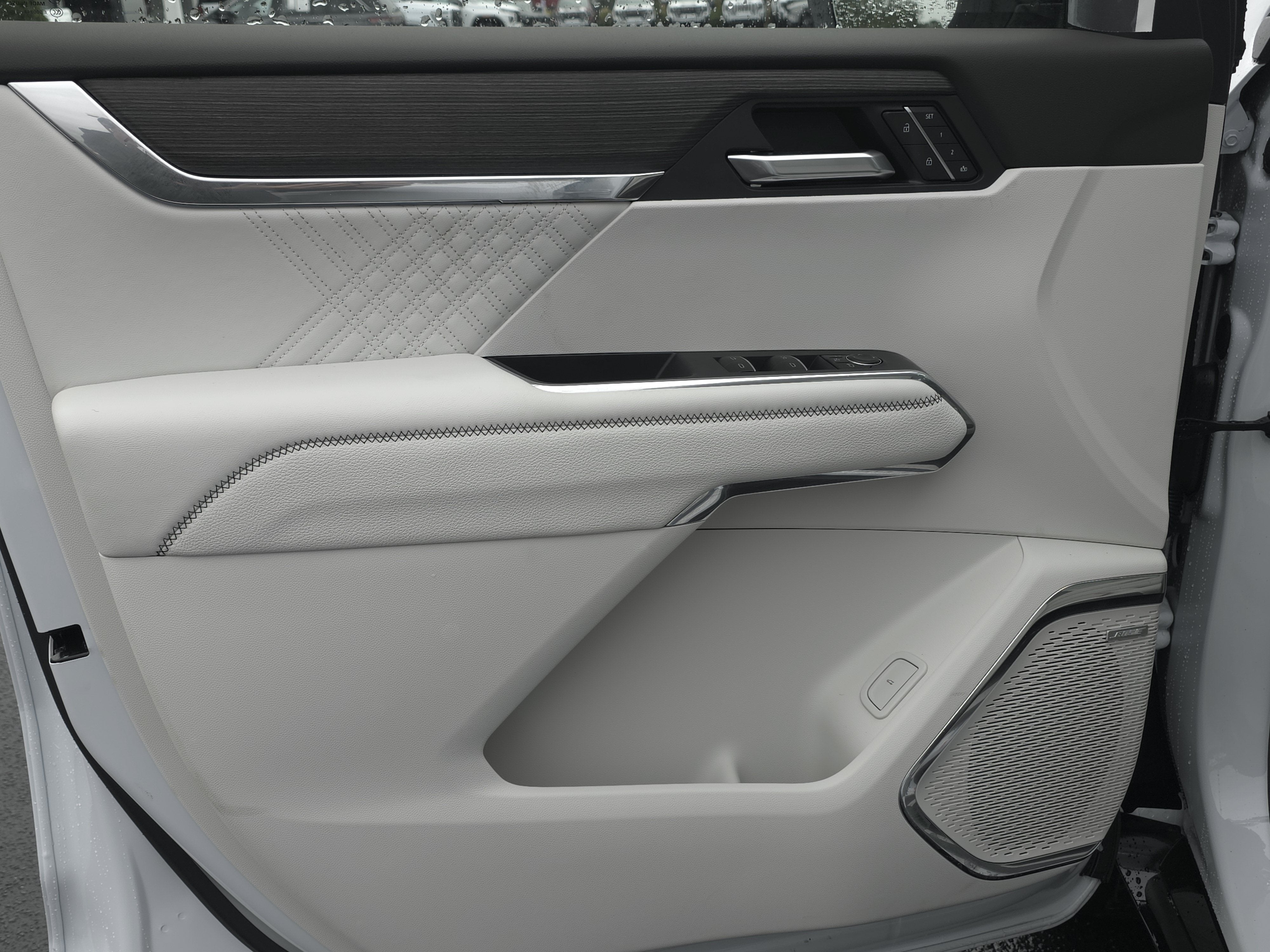 2027 GMC Acadia Denali