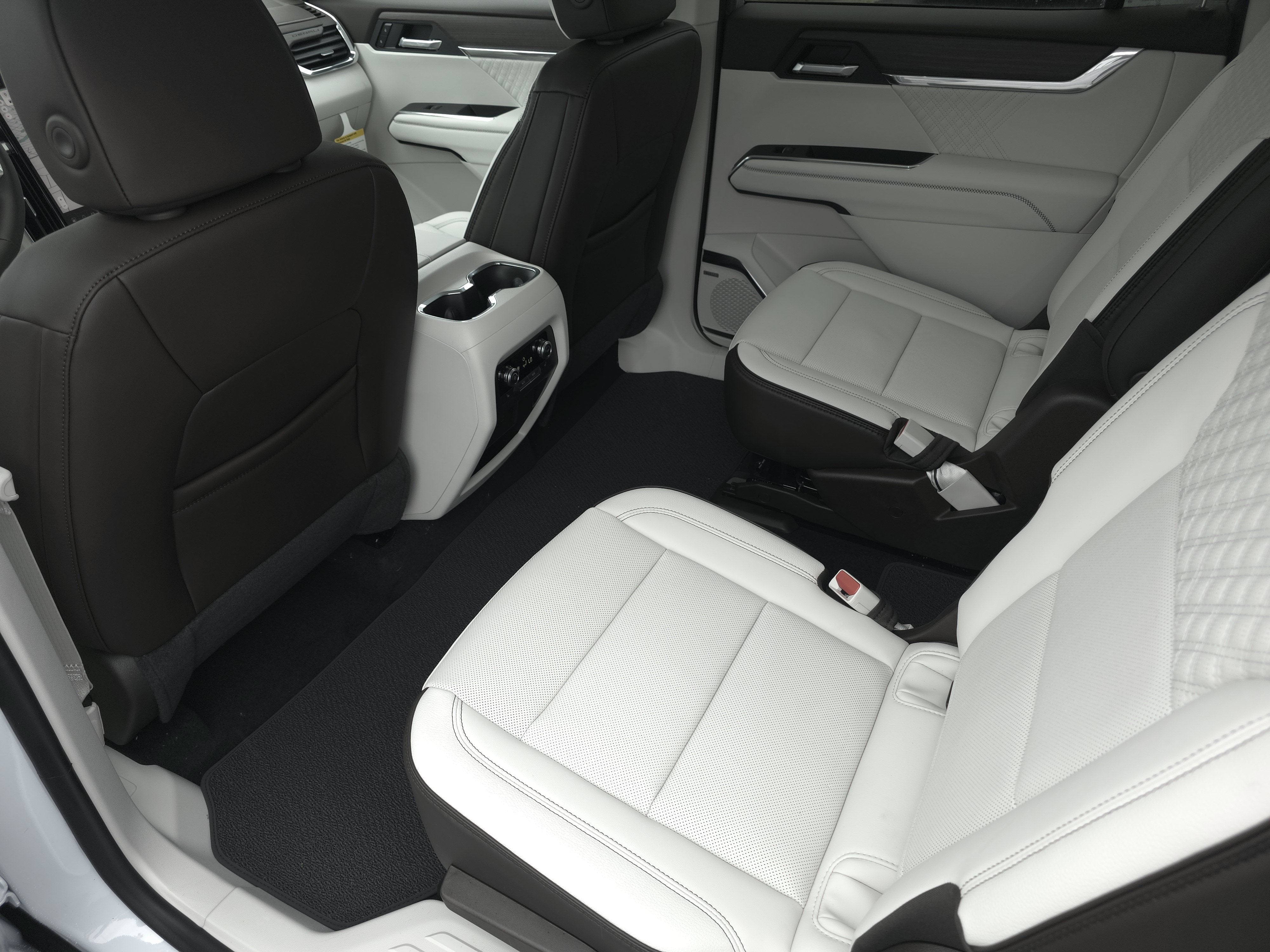 2027 GMC Acadia Denali