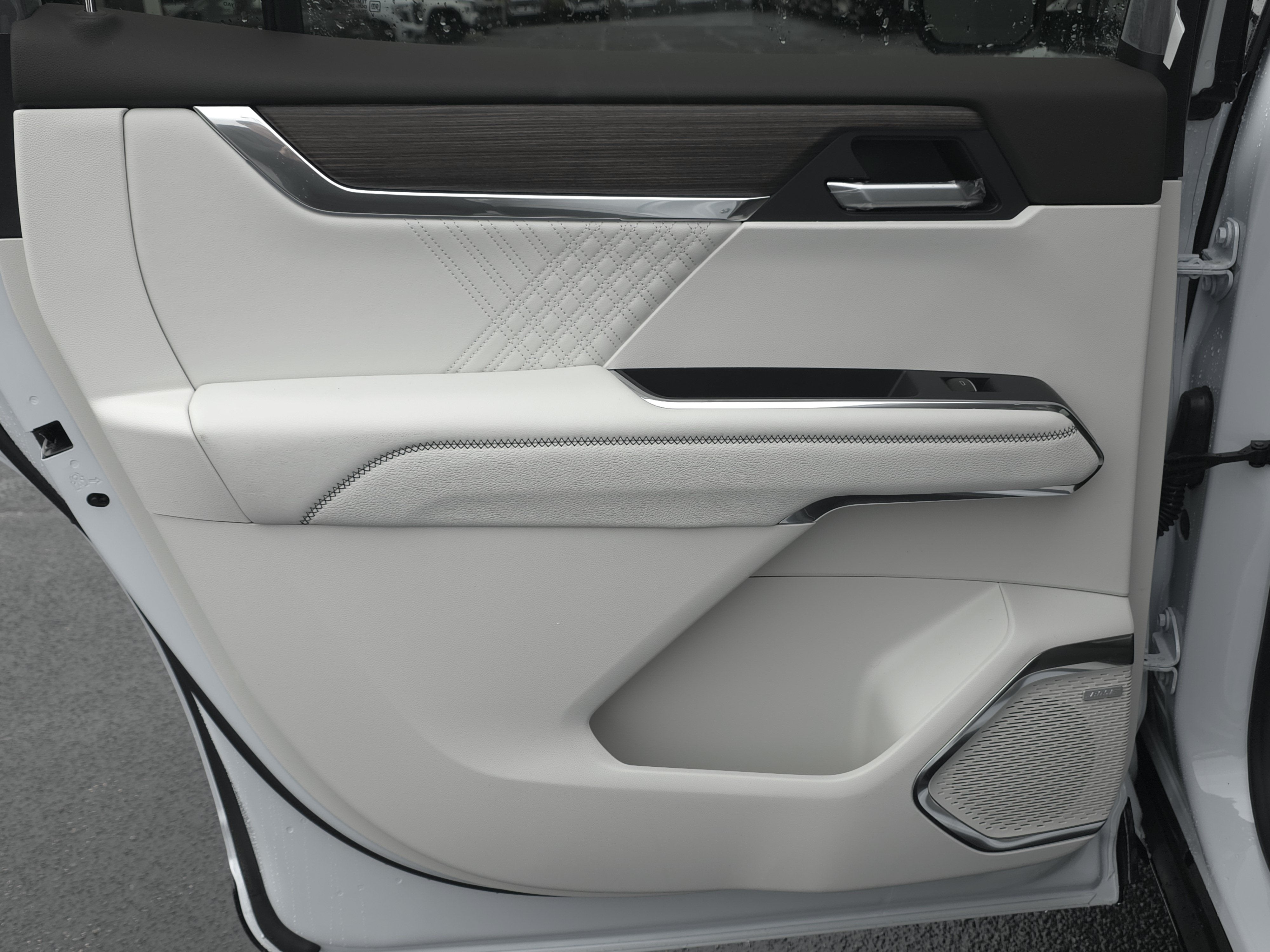 2027 GMC Acadia Denali