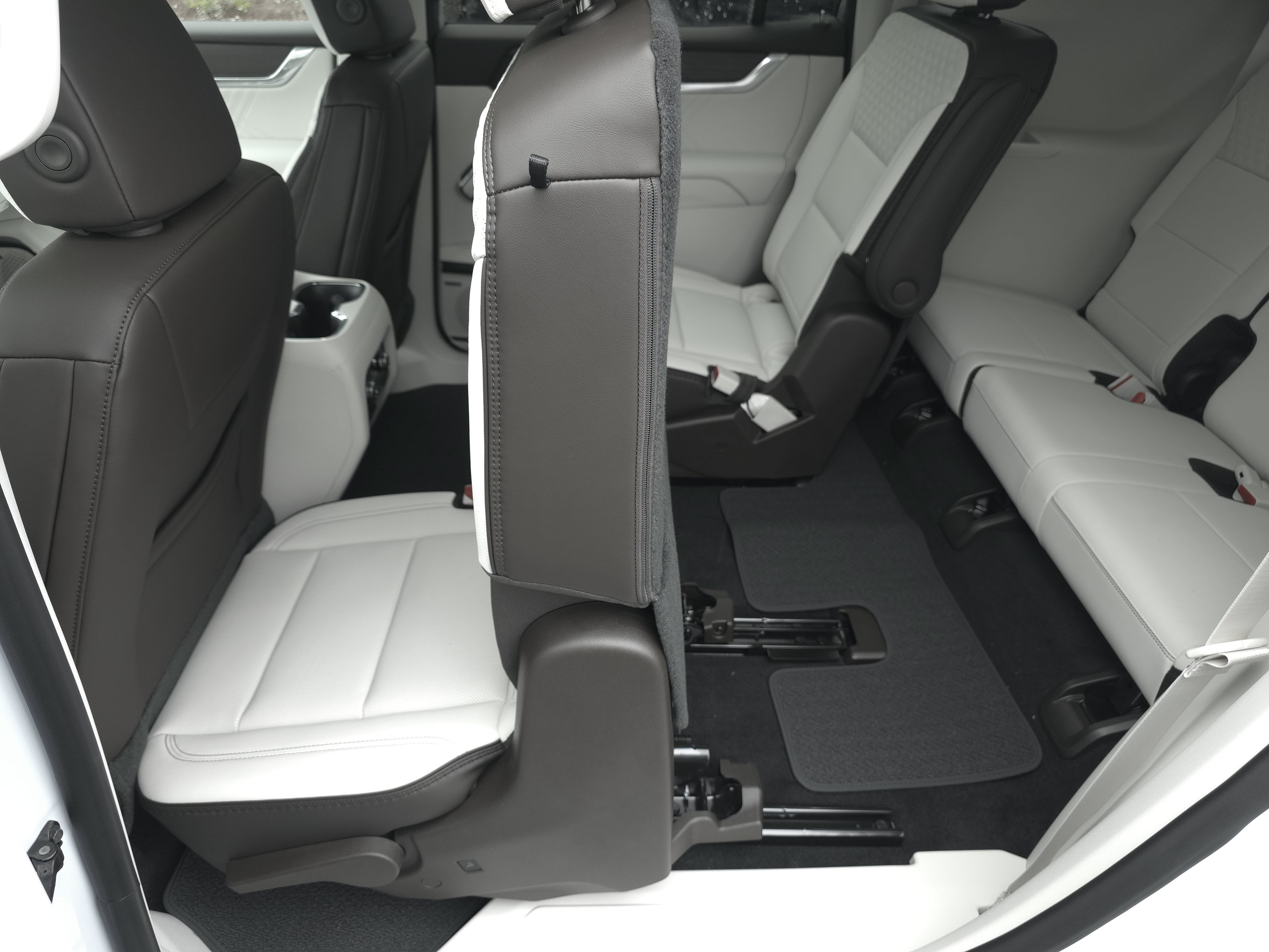 2027 GMC Acadia Denali