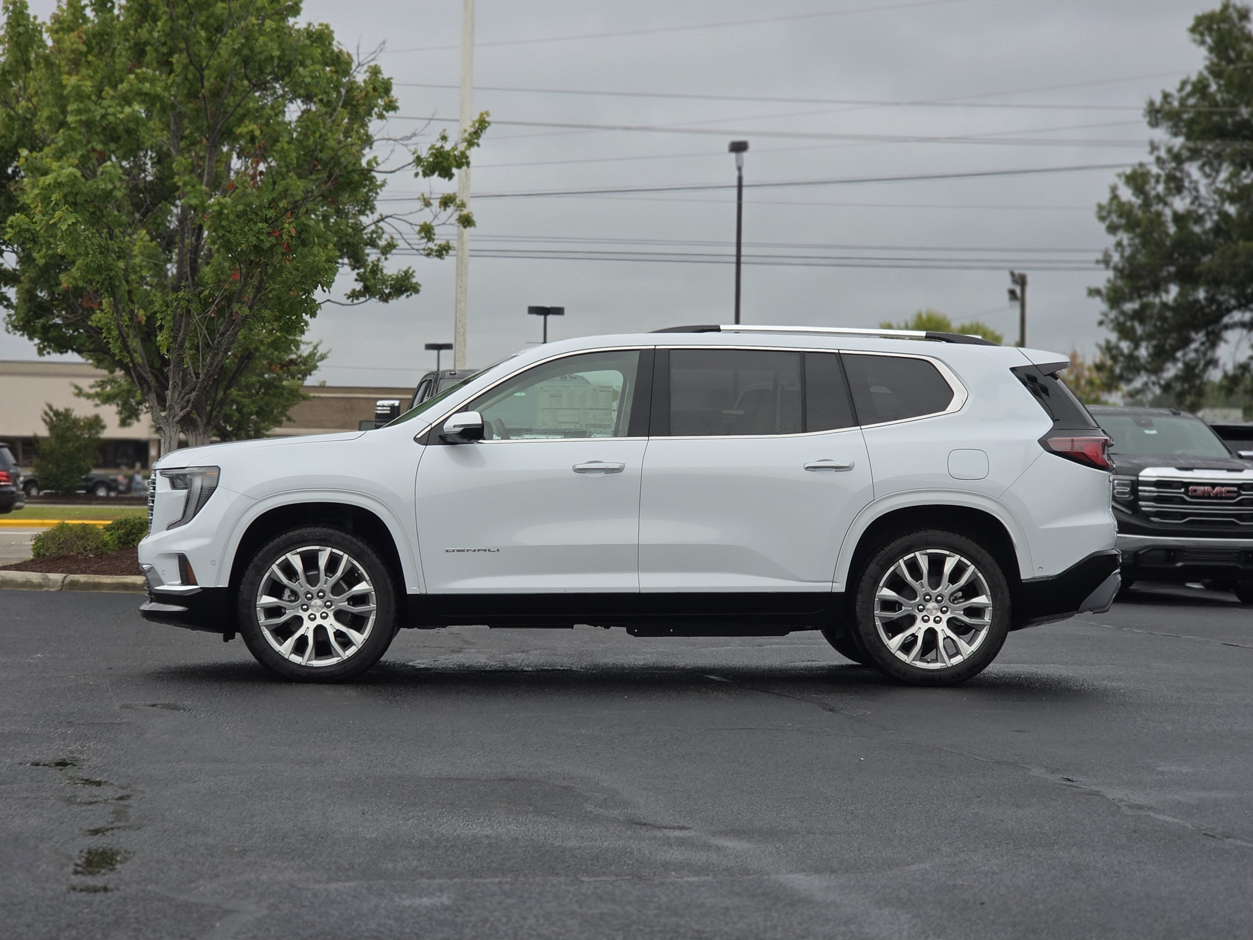 2027 GMC Acadia Denali