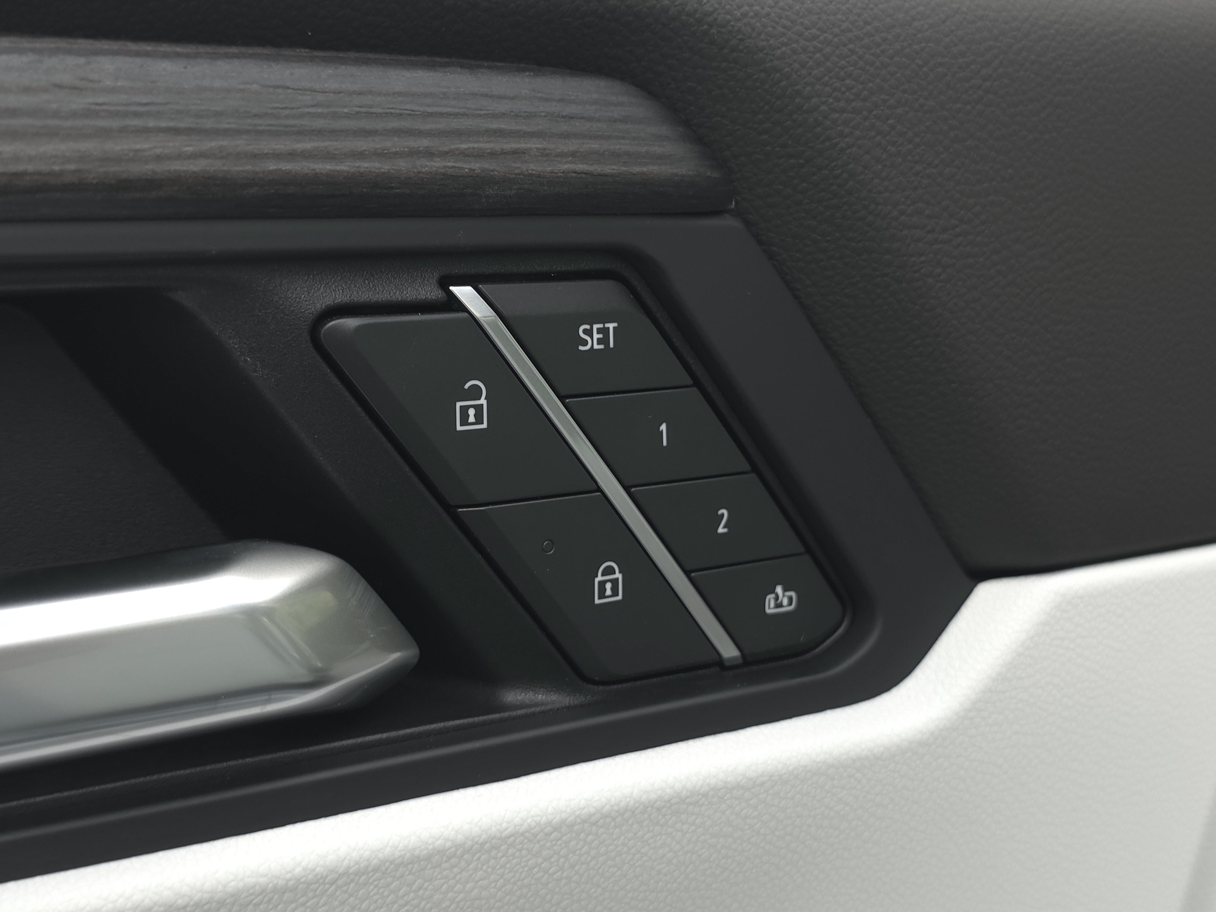 2027 GMC Acadia Denali