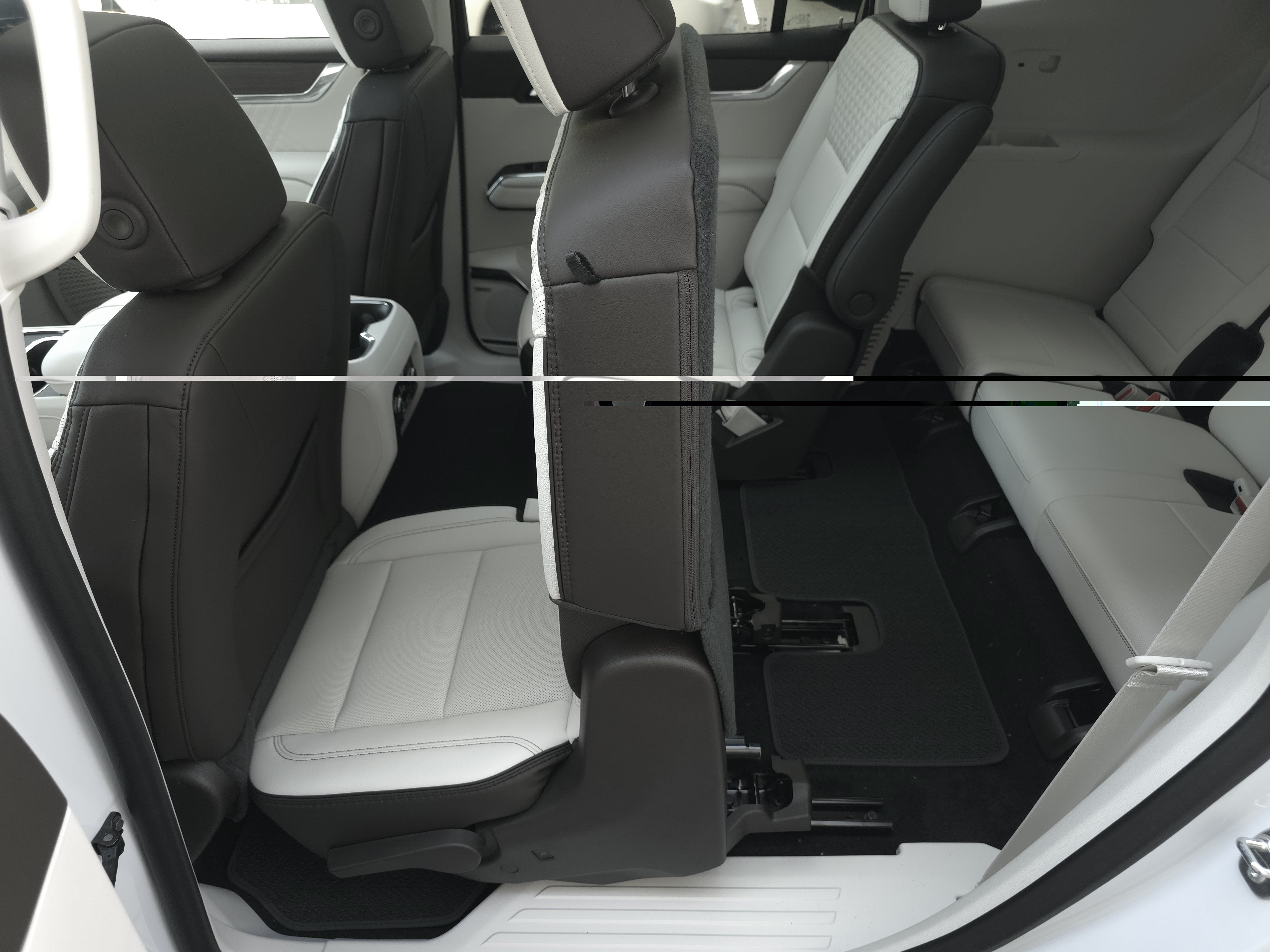 2027 GMC Acadia Denali