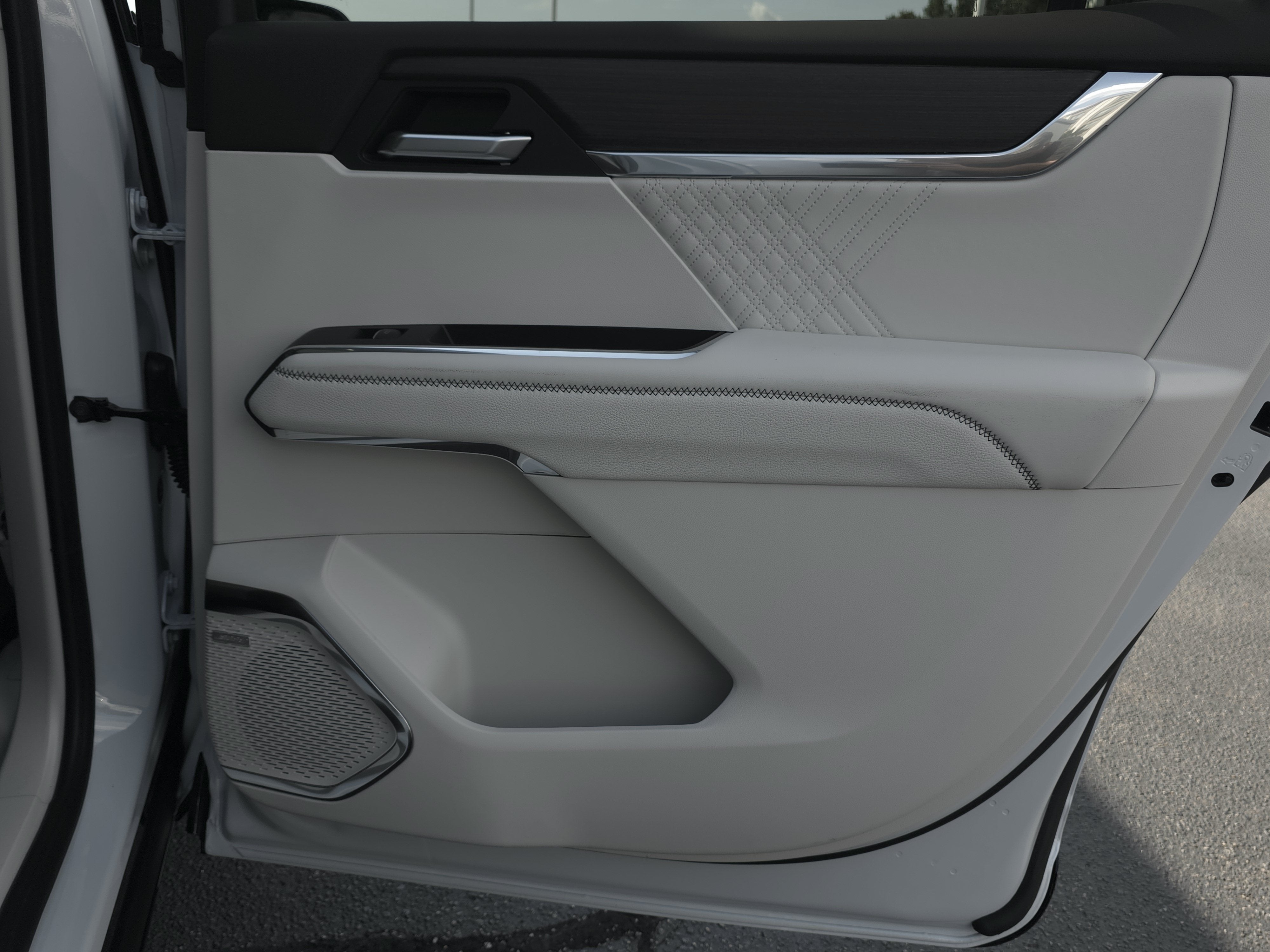 2027 GMC Acadia Denali