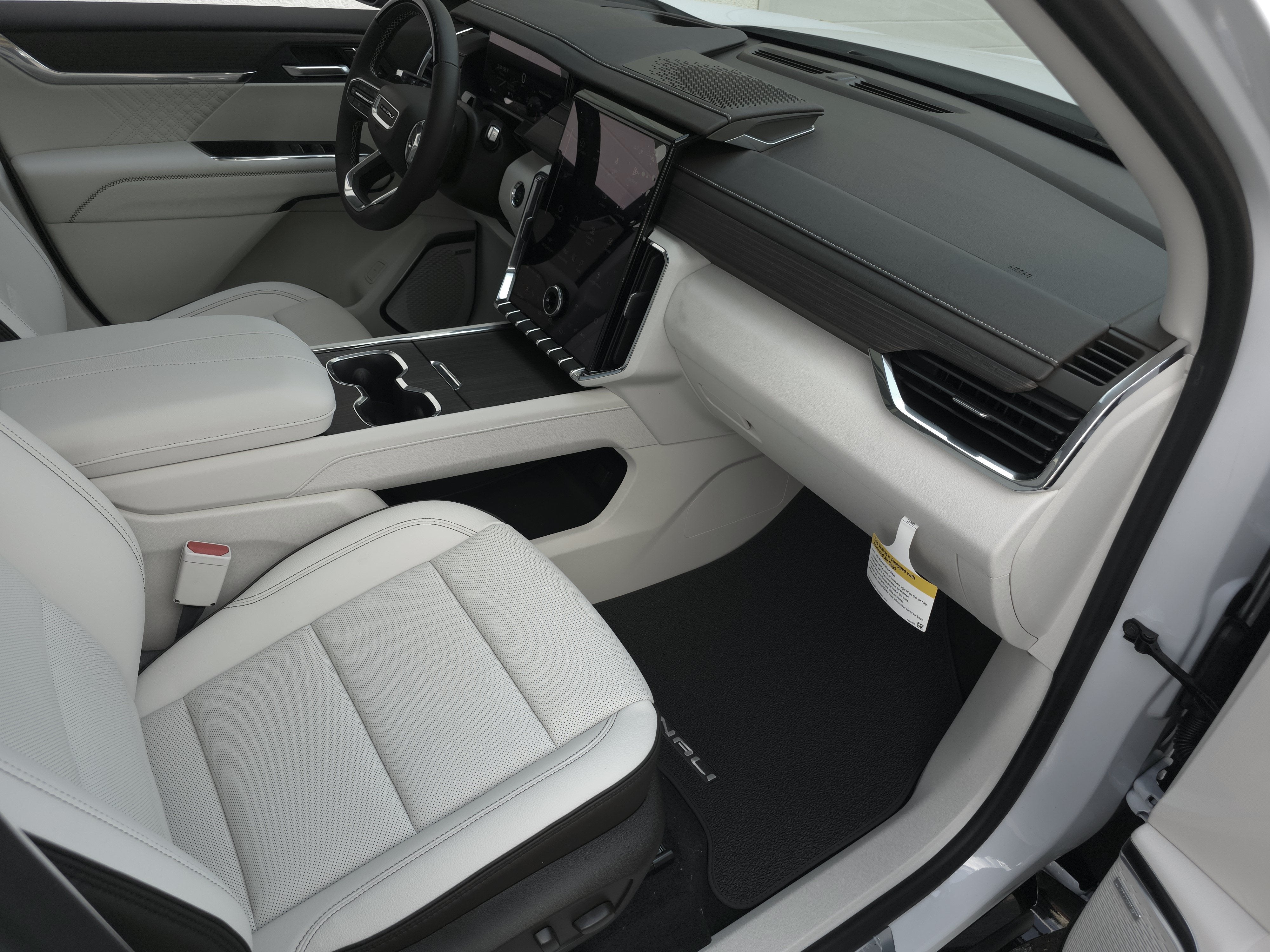 2027 GMC Acadia Denali