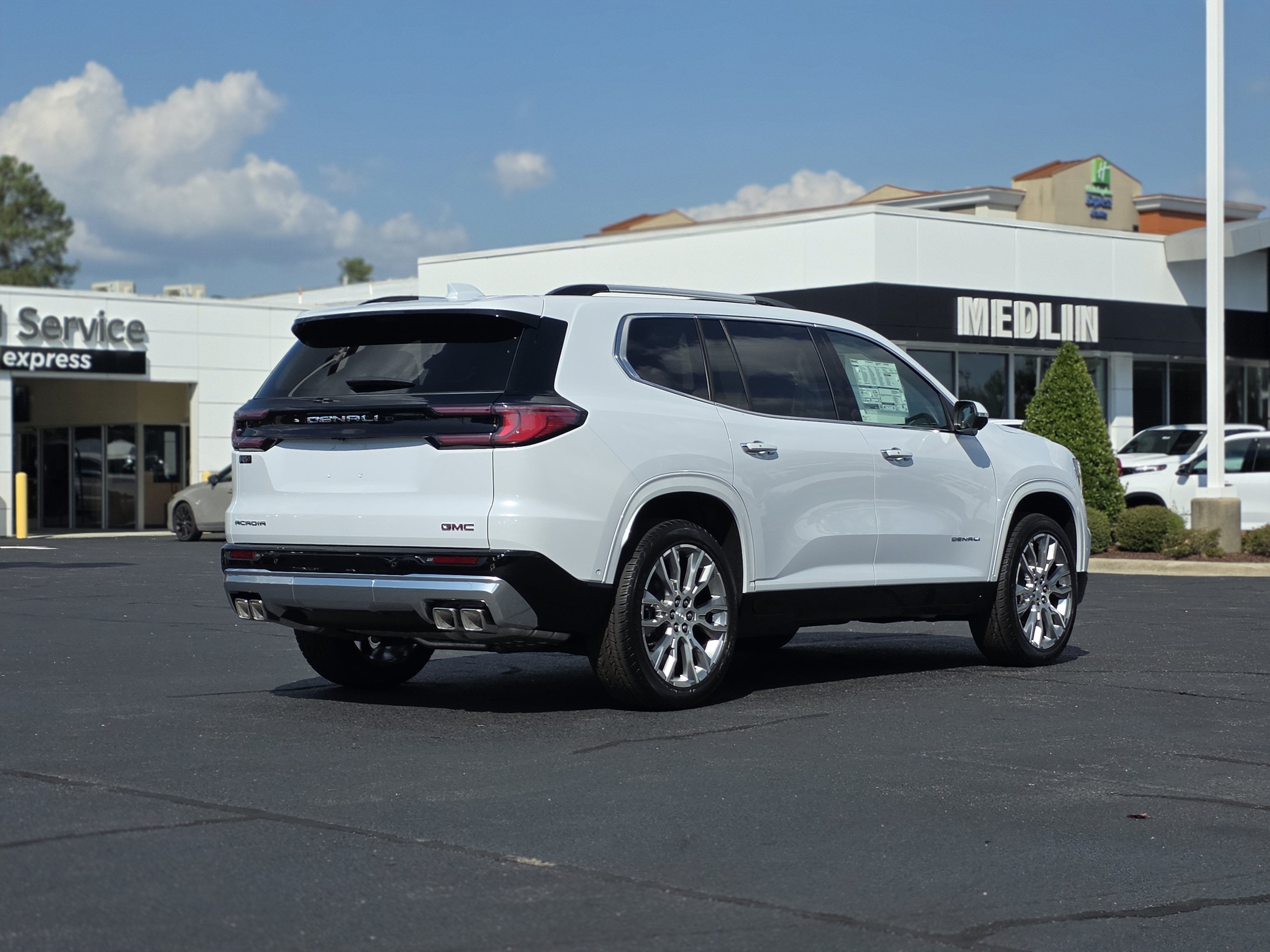 2027 GMC Acadia Denali