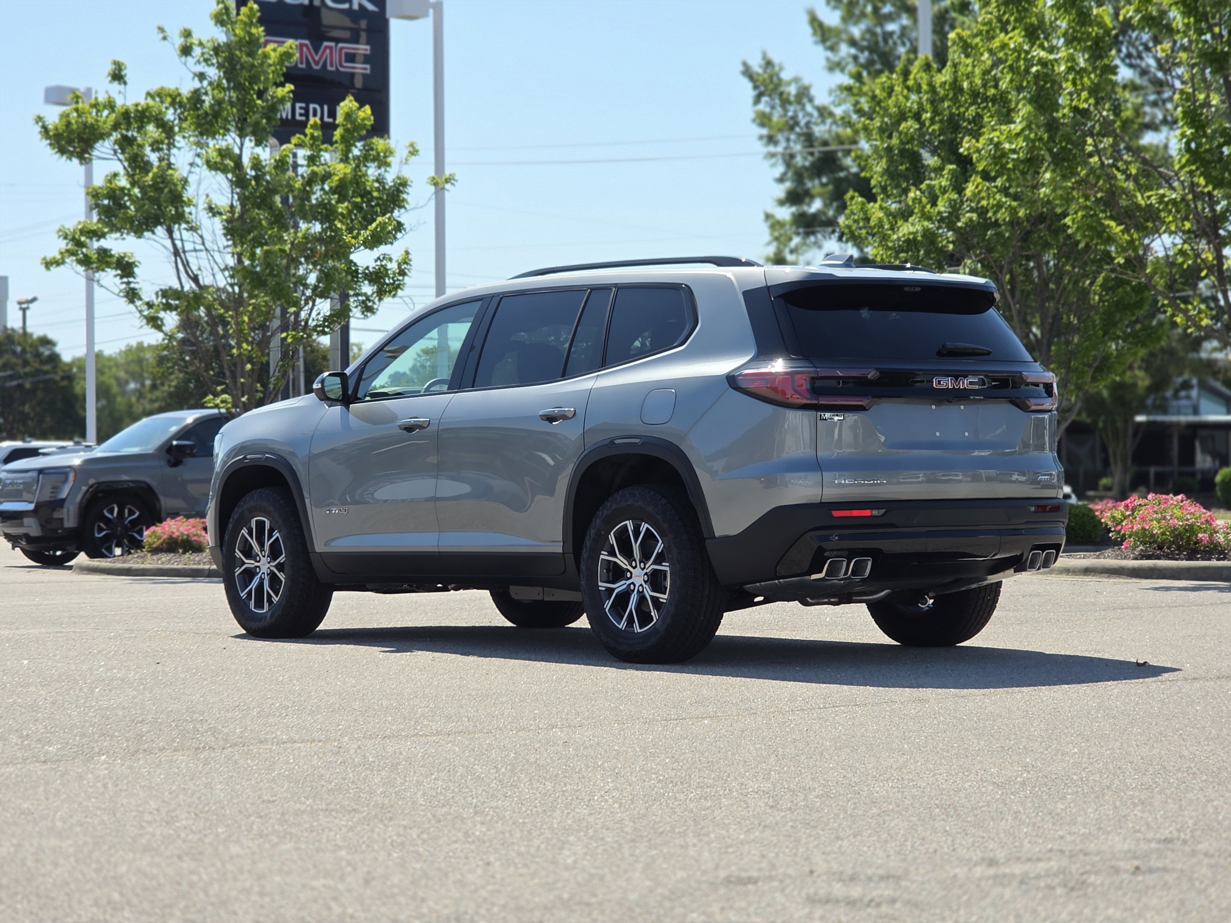 2026 GMC Acadia AT4