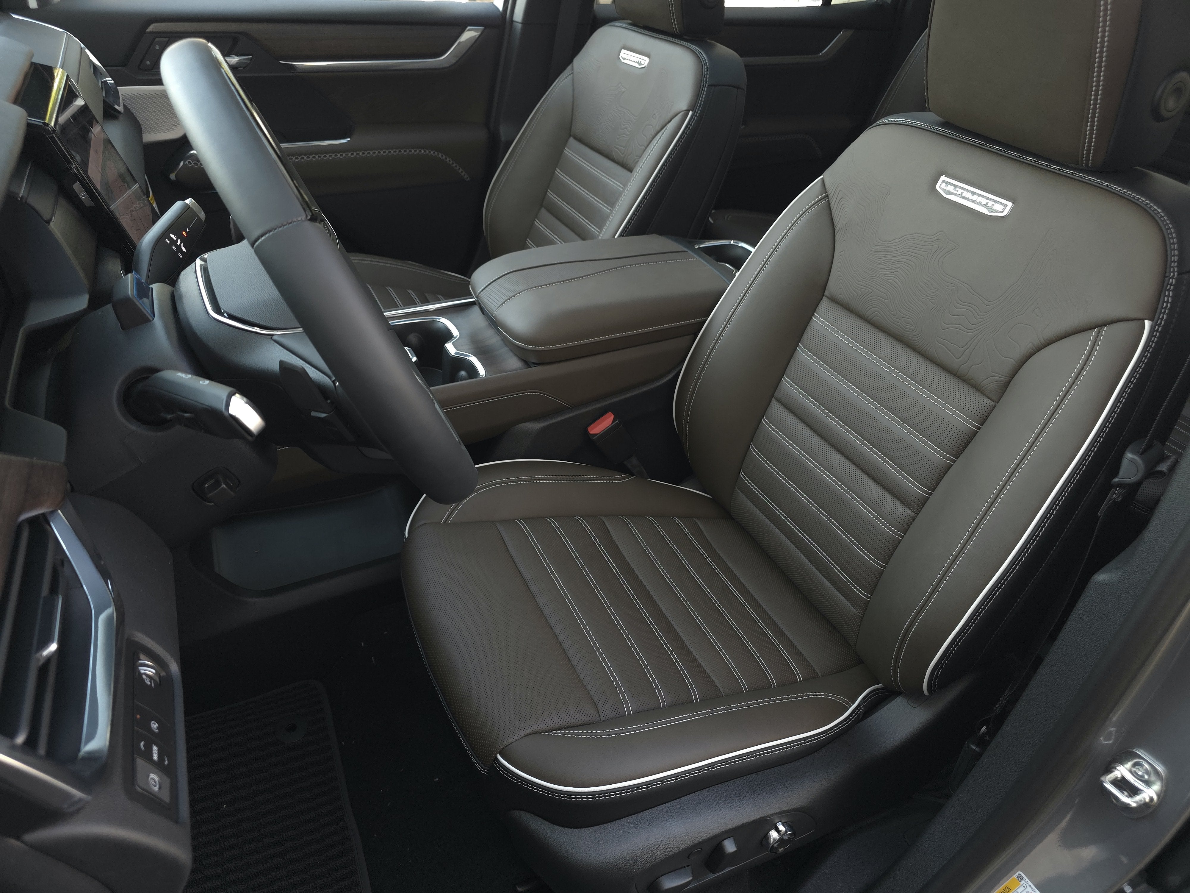 2027 GMC Acadia Denali Ultimate