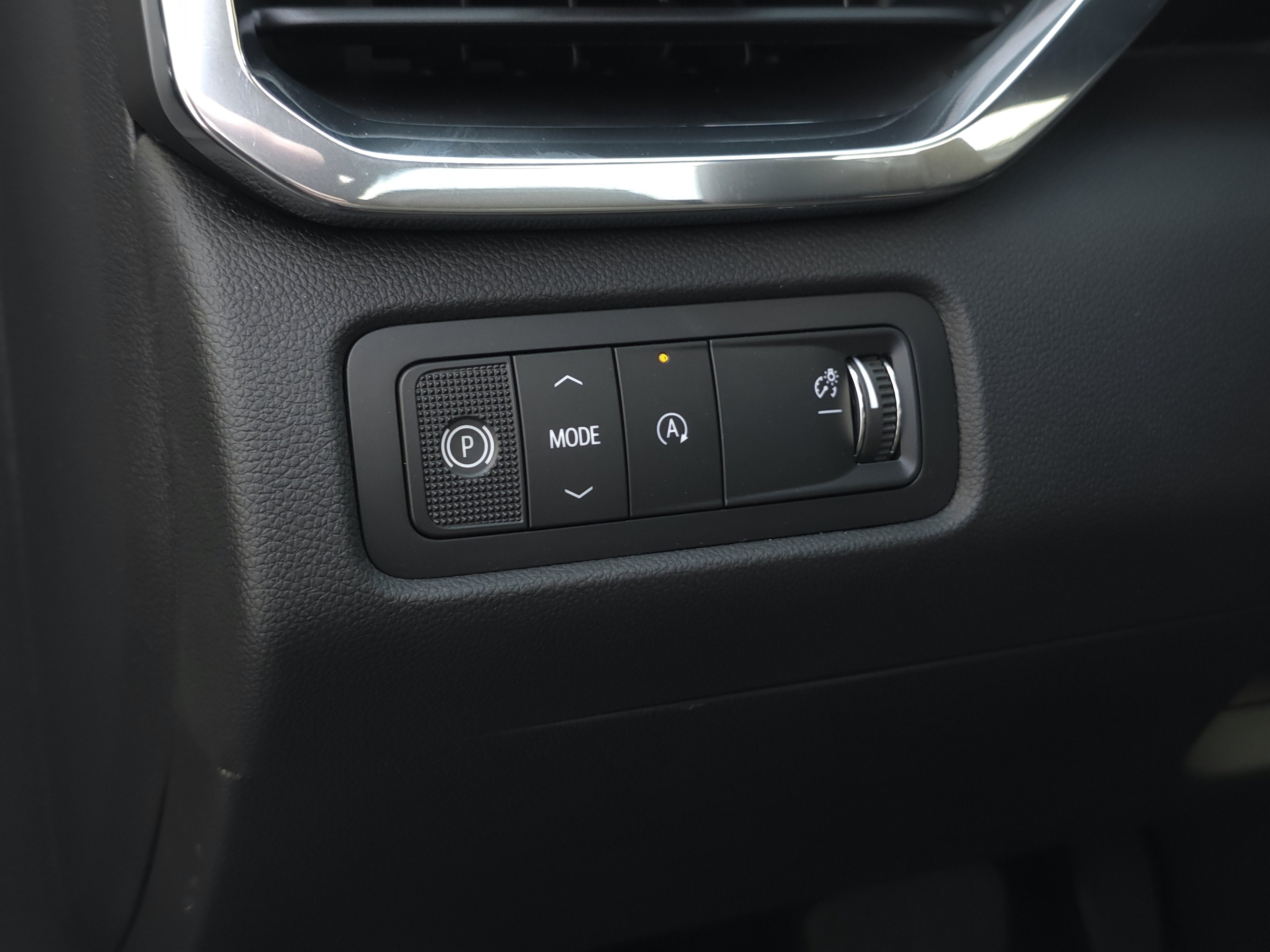 2027 GMC Acadia Denali Ultimate