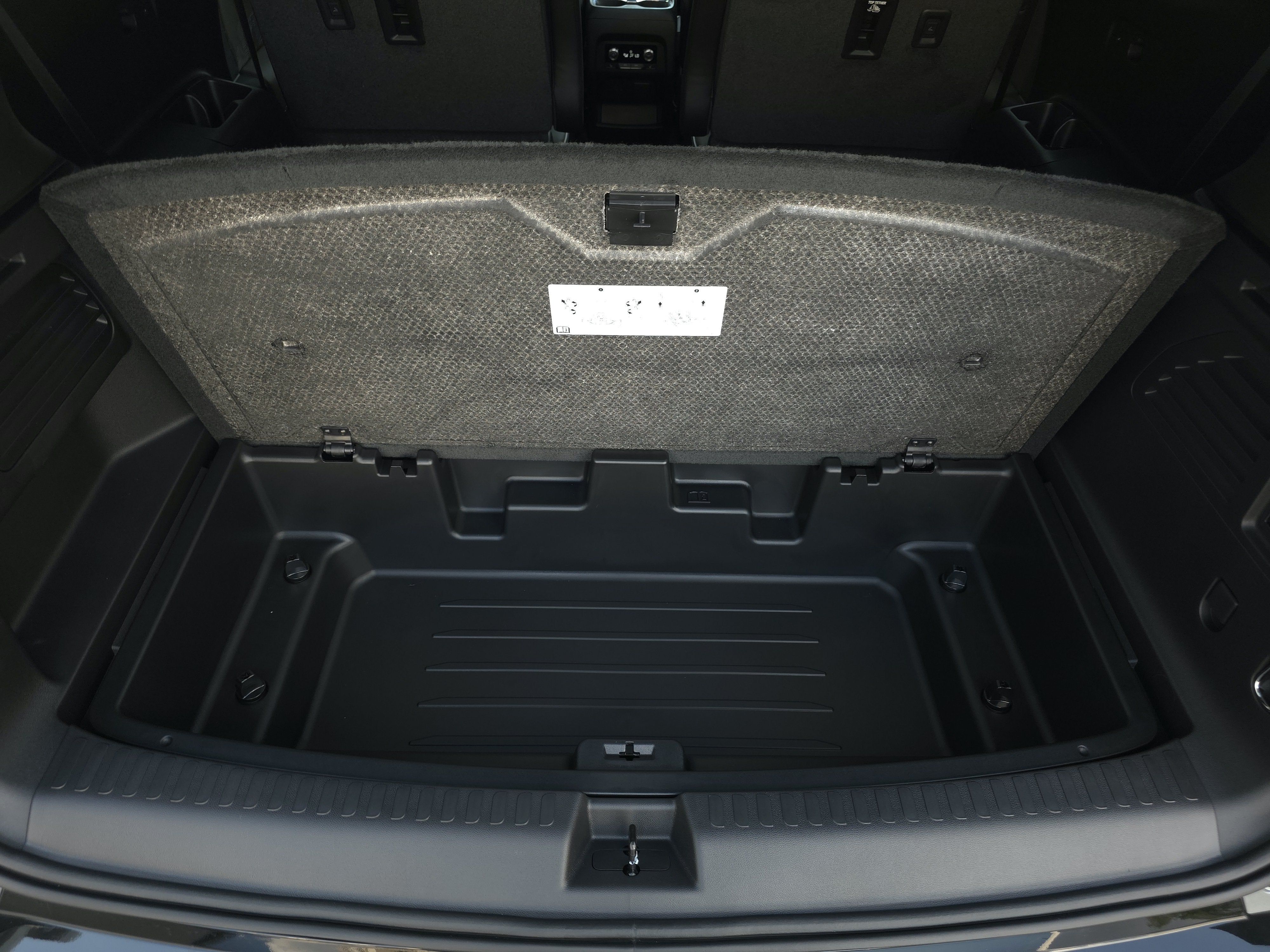 2027 GMC Acadia Denali Ultimate