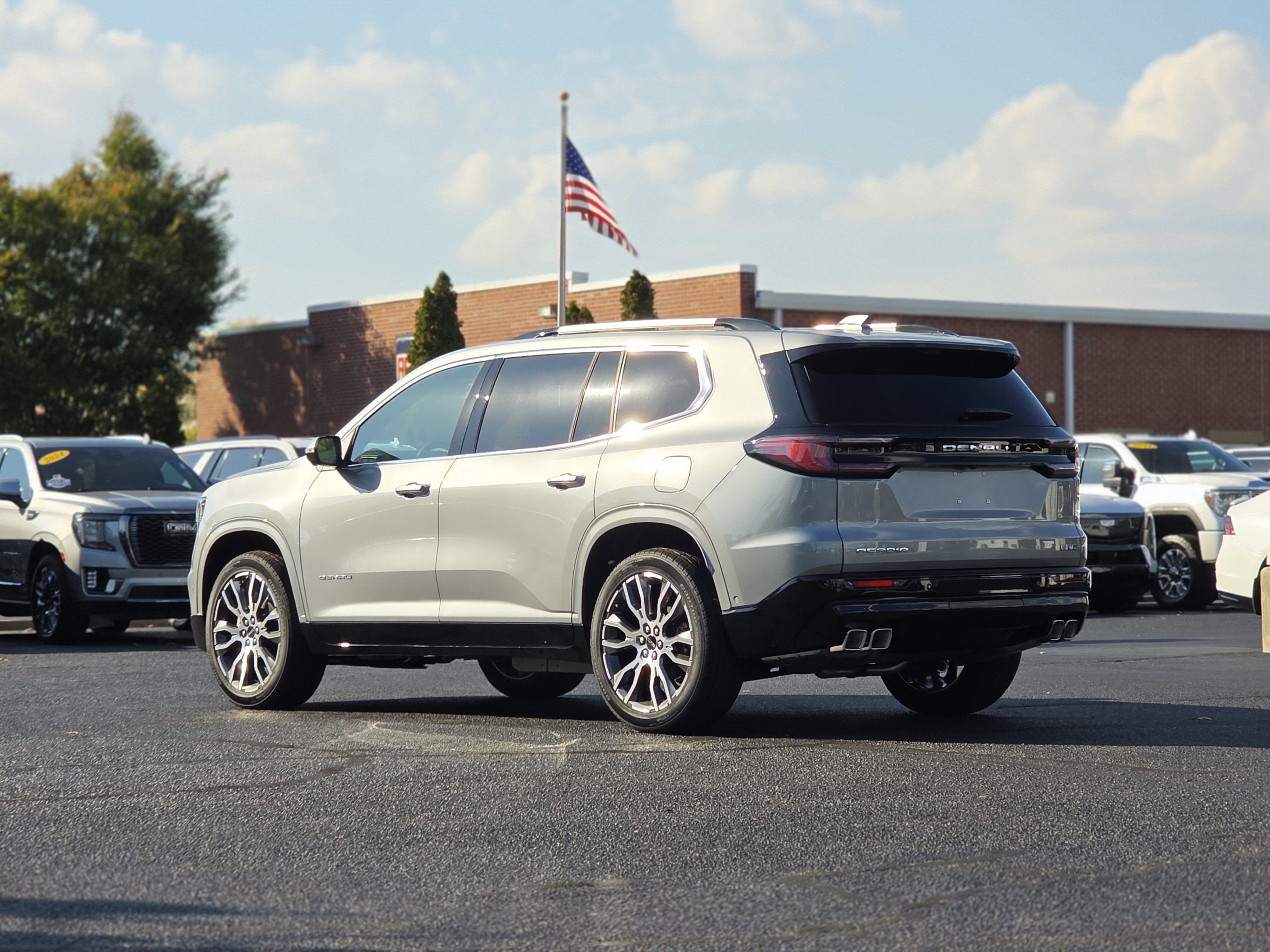 2027 GMC Acadia Denali Ultimate