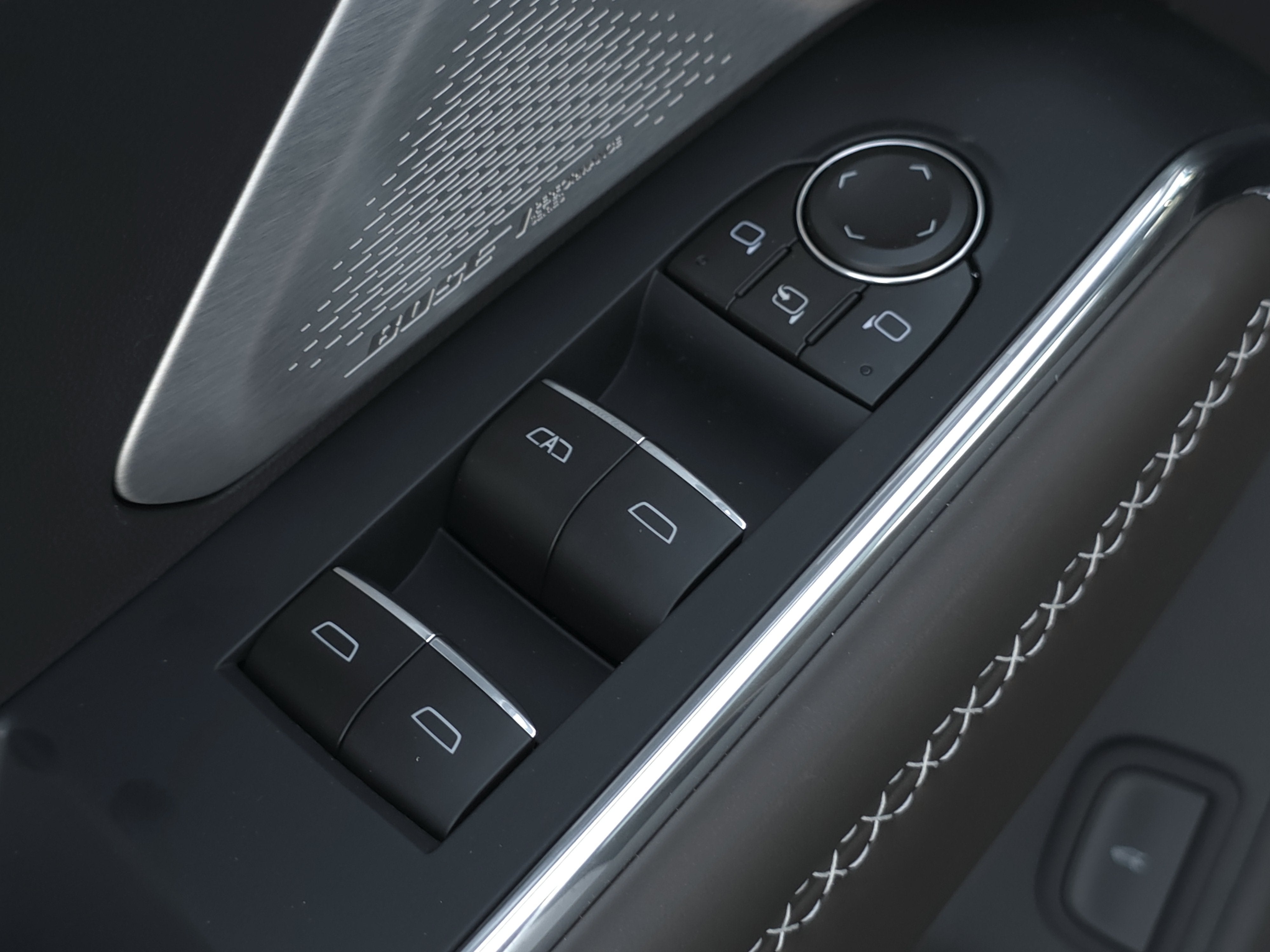 2027 GMC Acadia Denali Ultimate