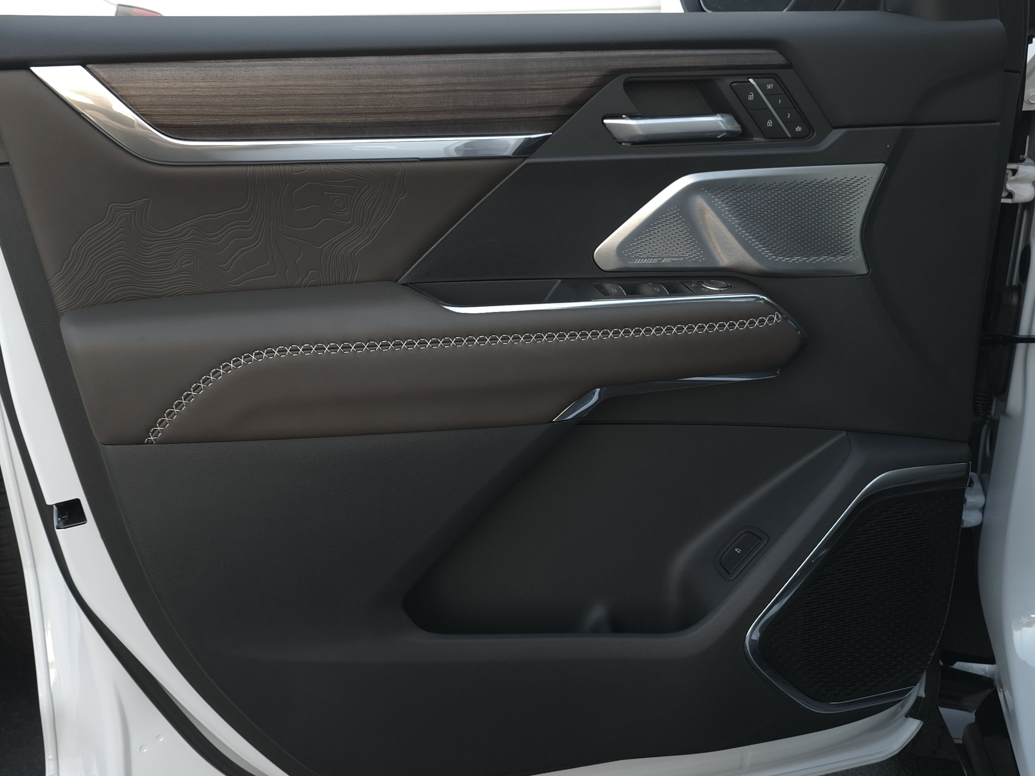 2027 GMC Acadia Denali Ultimate