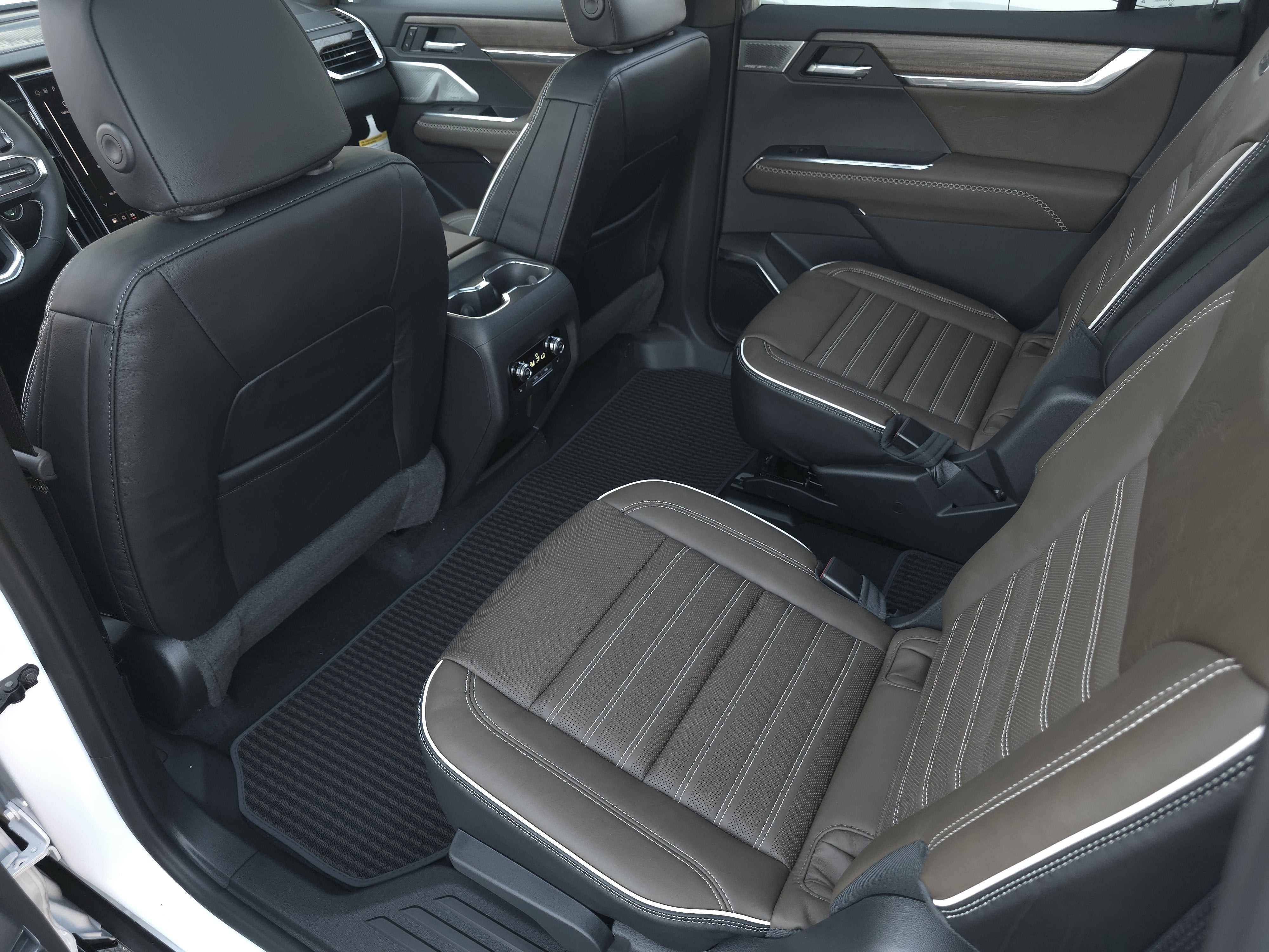 2027 GMC Acadia Denali Ultimate