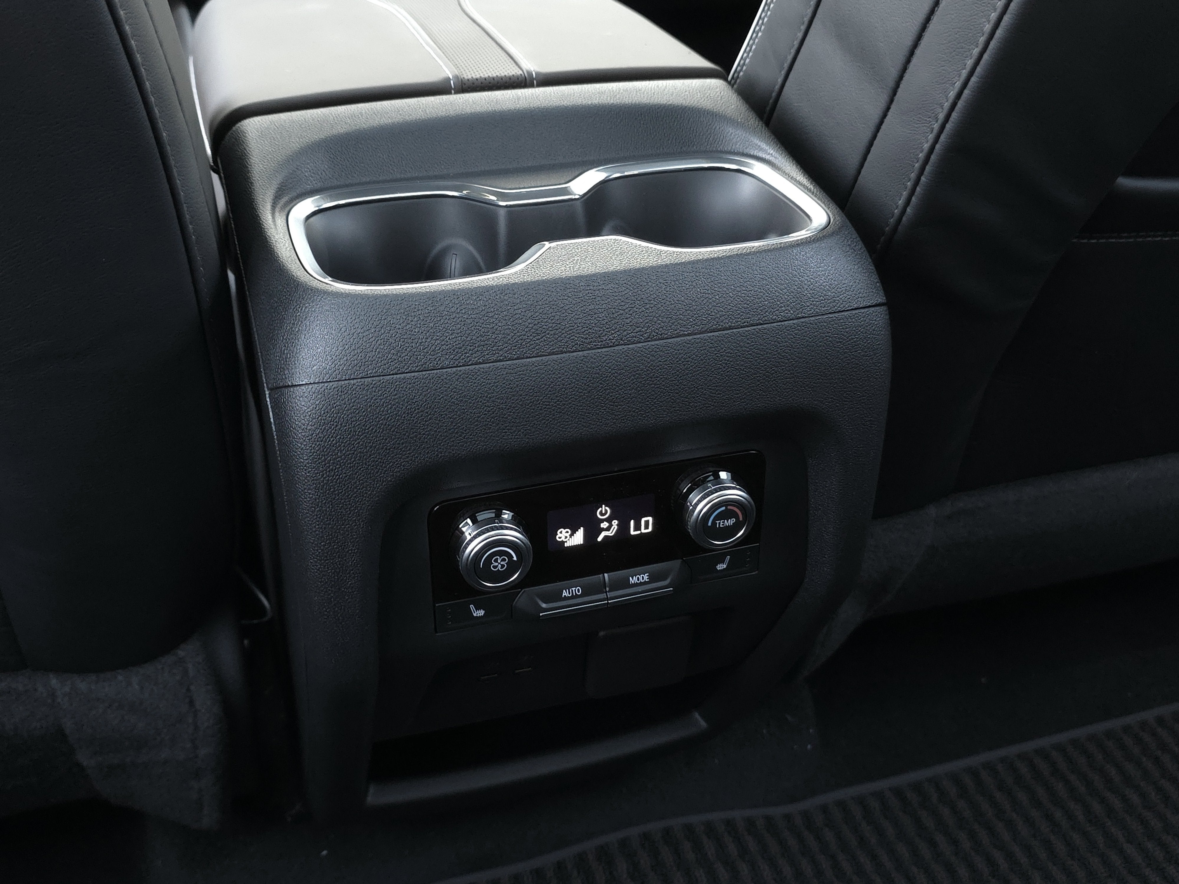 2027 GMC Acadia Denali Ultimate