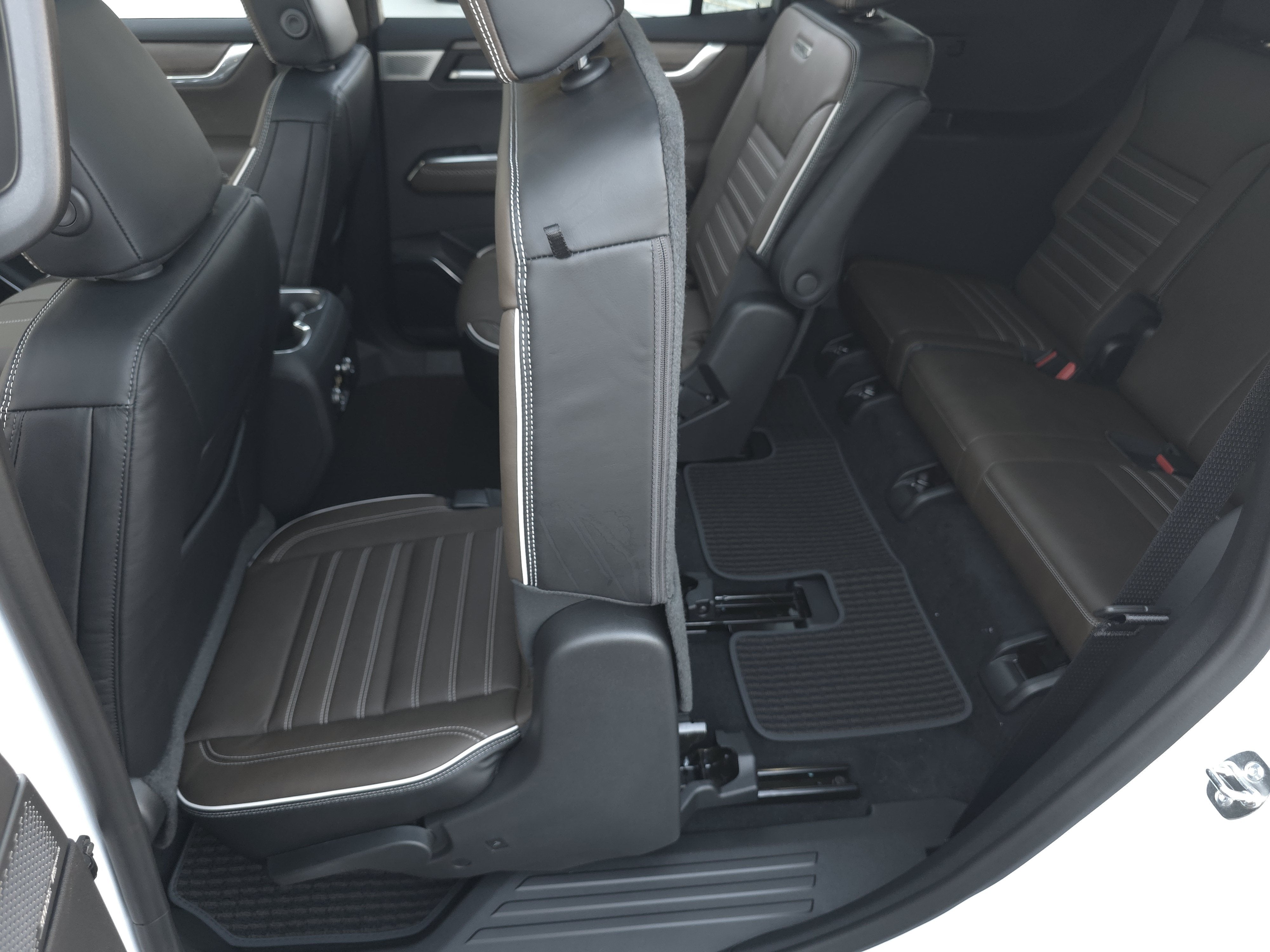 2027 GMC Acadia Denali Ultimate