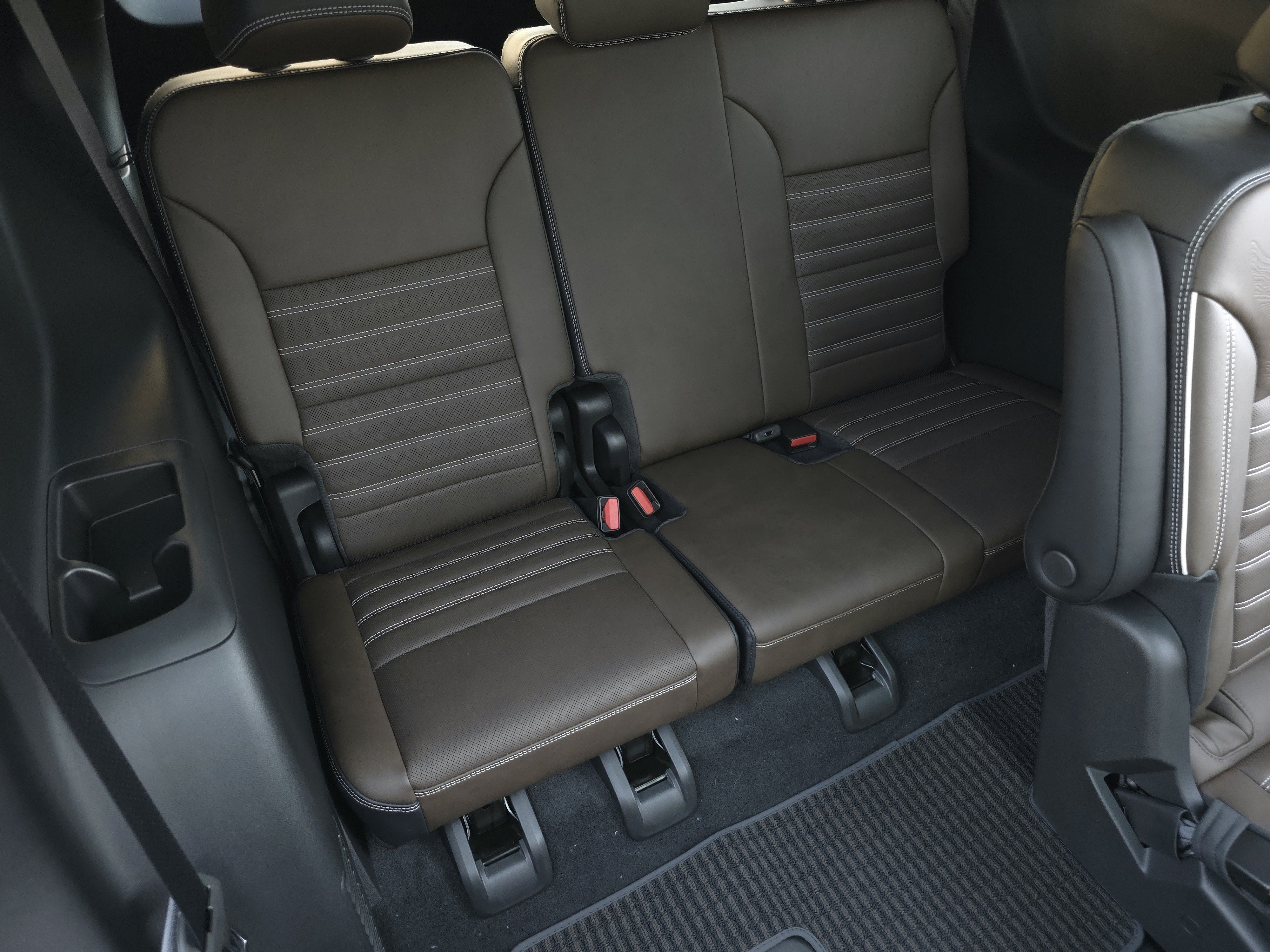 2027 GMC Acadia Denali Ultimate