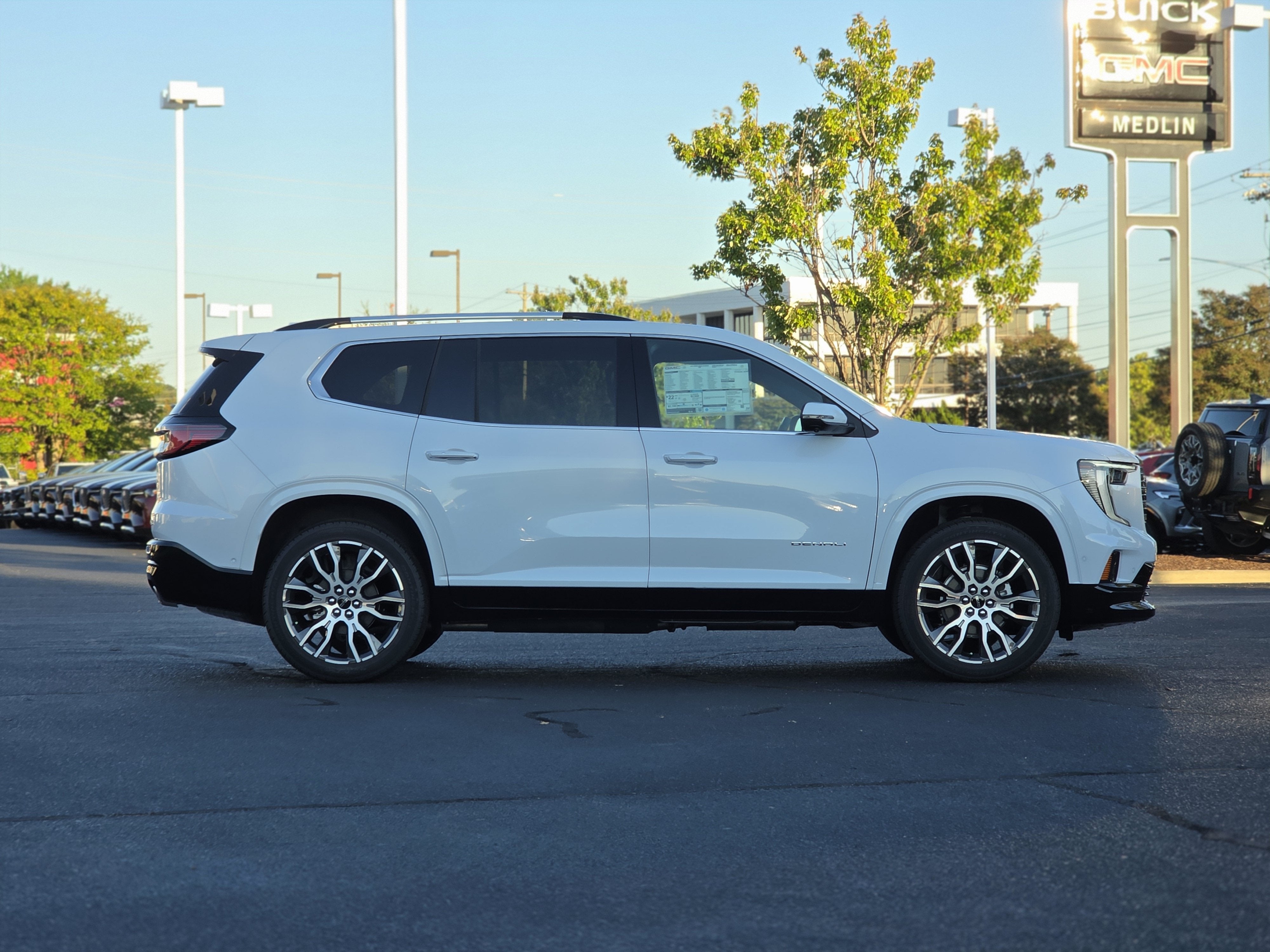 2027 GMC Acadia Denali Ultimate
